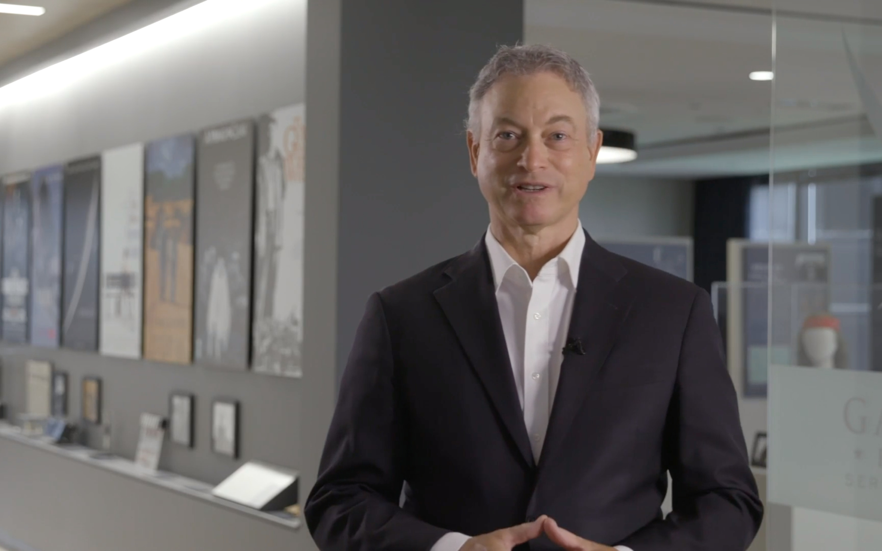 Gary Sinise, Location Guide, Movie 2, 2880x1800 HD Desktop
