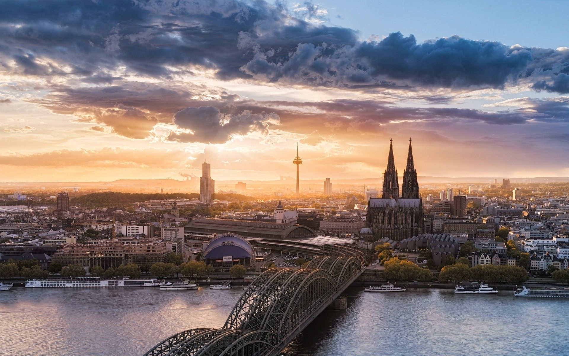 Aerial view, Cologne Cathedral Wallpaper, 1920x1200 HD Desktop
