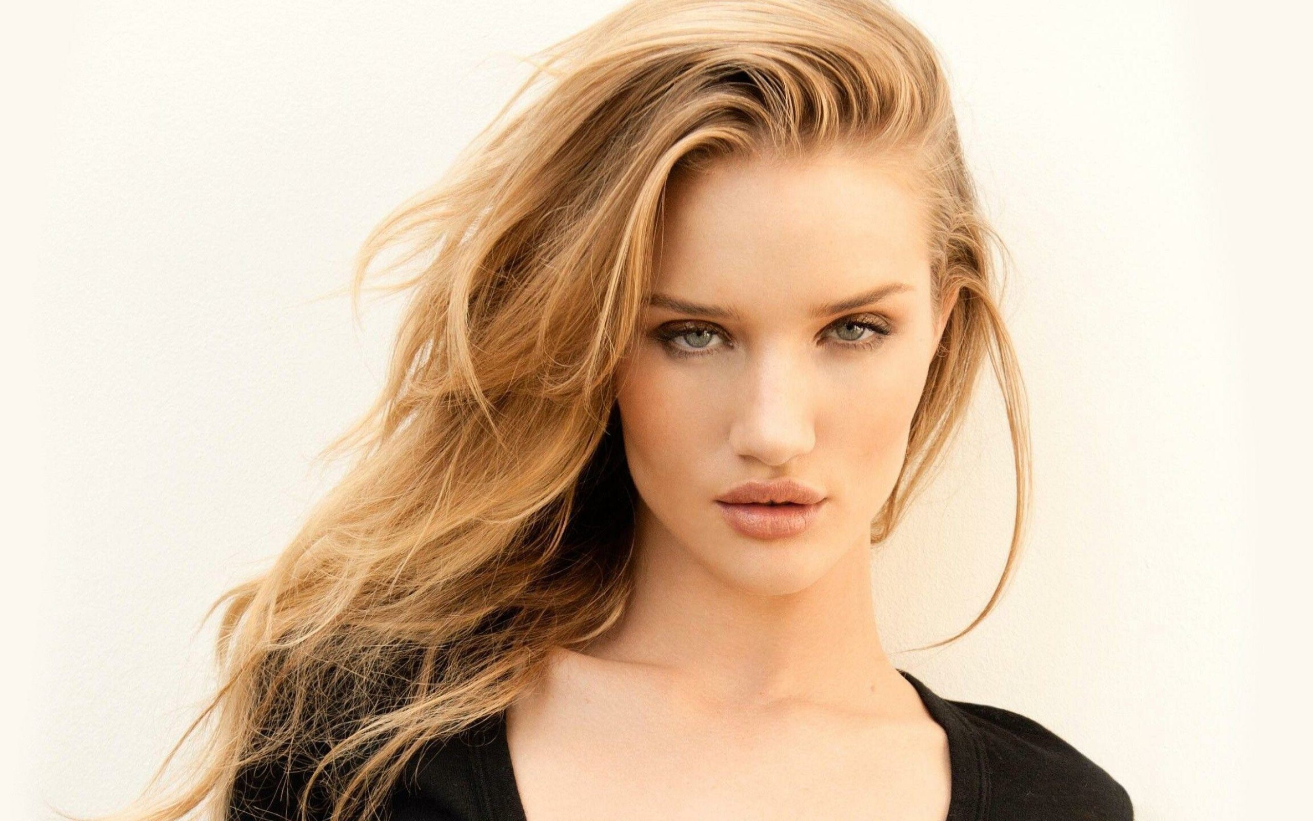 Rosie Huntington-Whiteley, Celebrity wallpapers, Fashion icon, Supermodel, 2560x1600 HD Desktop