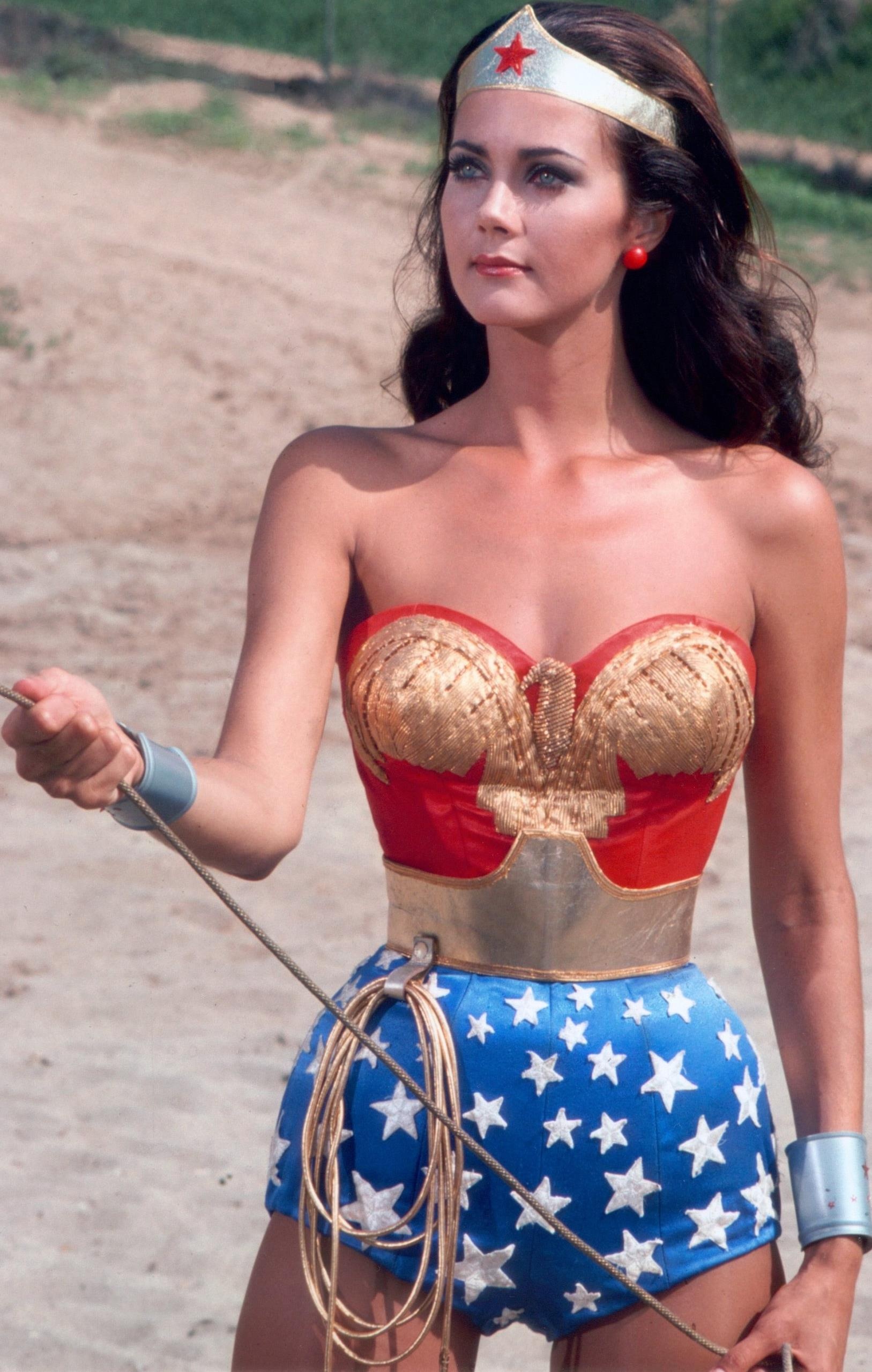 Lynda Carter, Wonder Woman album, Enduring posterity, Cherished TV memory, 1630x2570 HD Phone