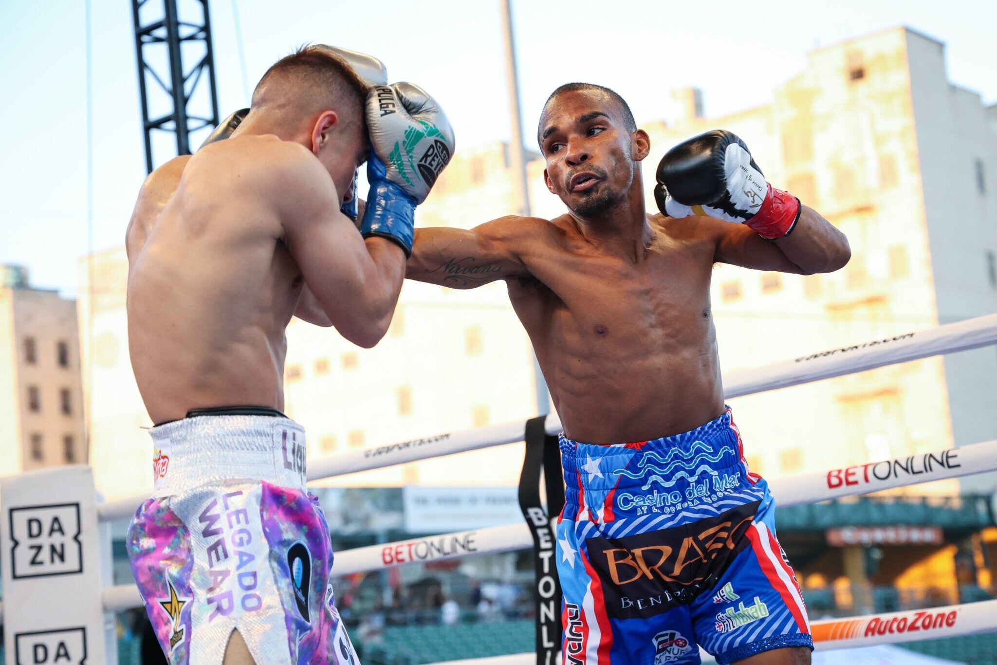 Jonathan Gonzalez, Boxer career, Rising star, Boxing contender, 2050x1370 HD Desktop