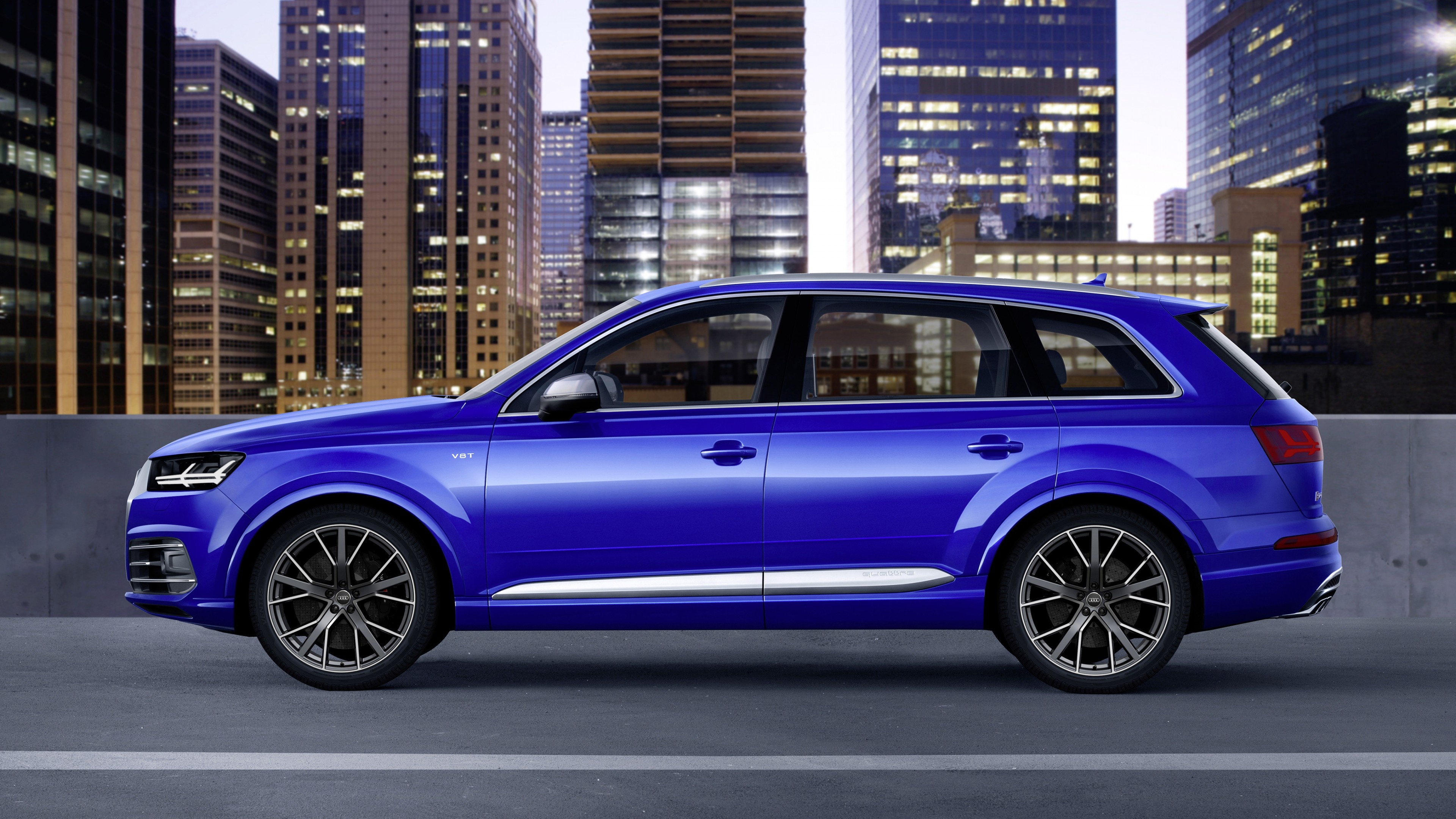 Audi SQ7 TDI, Powerful crossover, Thrilling performance, Striking aesthetics, 3840x2160 4K Desktop