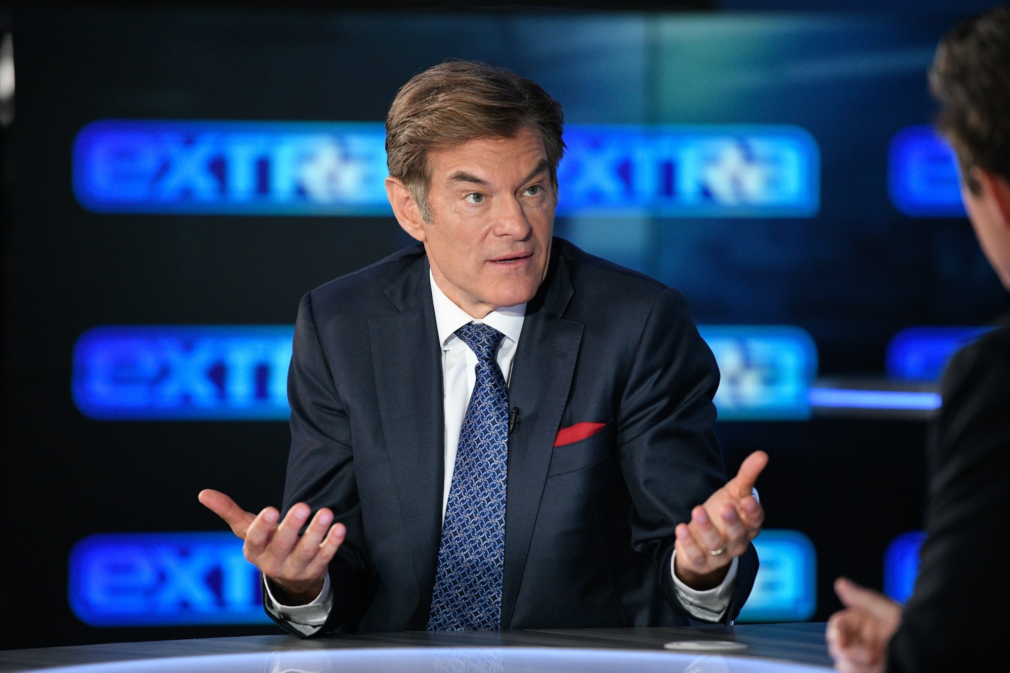 Mehmet Oz, Offended comment, Schoolchildren deaths, Vanity Fair, 2000x1340 HD Desktop