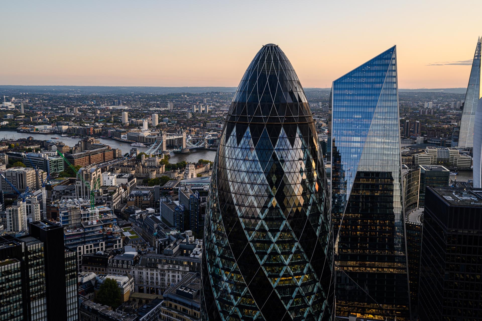 Thomas Mansfield Wills, Inheritance planning London, City, The Gherkin, 1920x1280 HD Desktop