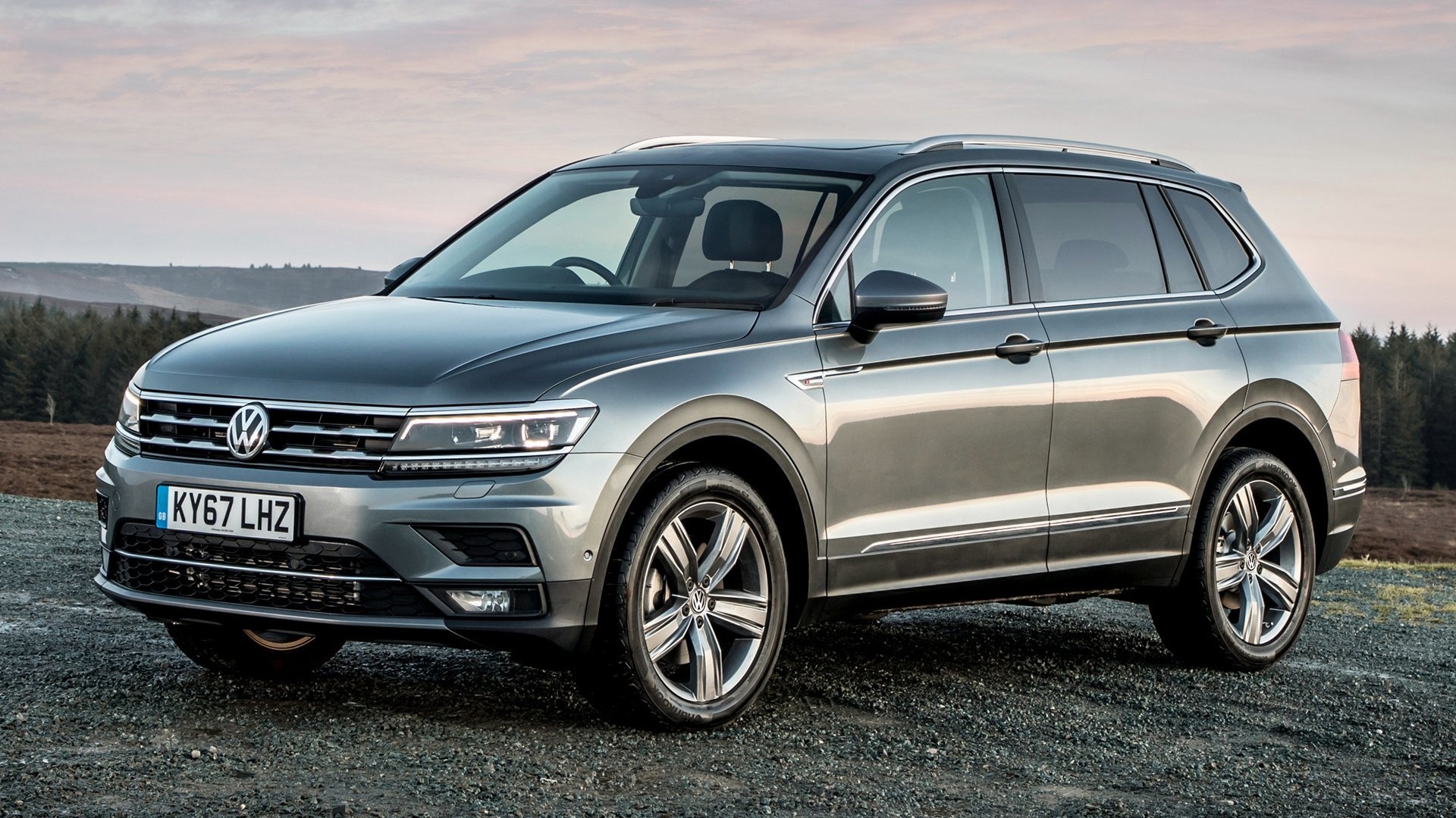 Volkswagen Tiguan, Allspace HD wallpapers, Spacious interior, SUV, 1920x1080 Full HD Desktop