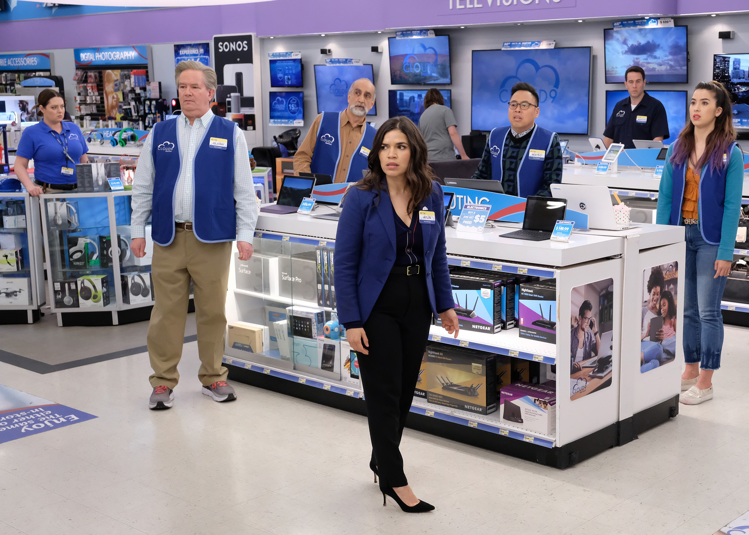 Superstore, Season 4 ending, 2500x1790 HD Desktop