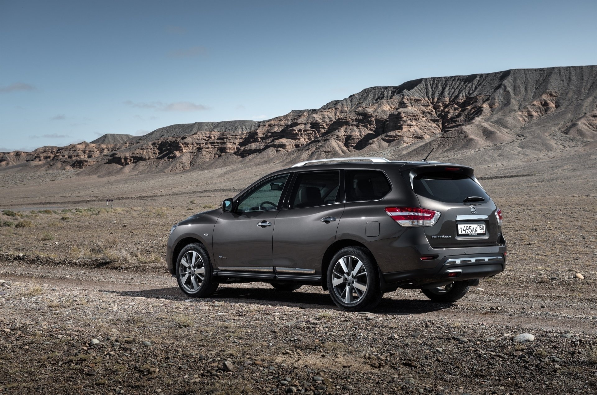 Nissan Pathfinder, HD wallpapers, Detailed information, 1920x1280 HD Desktop