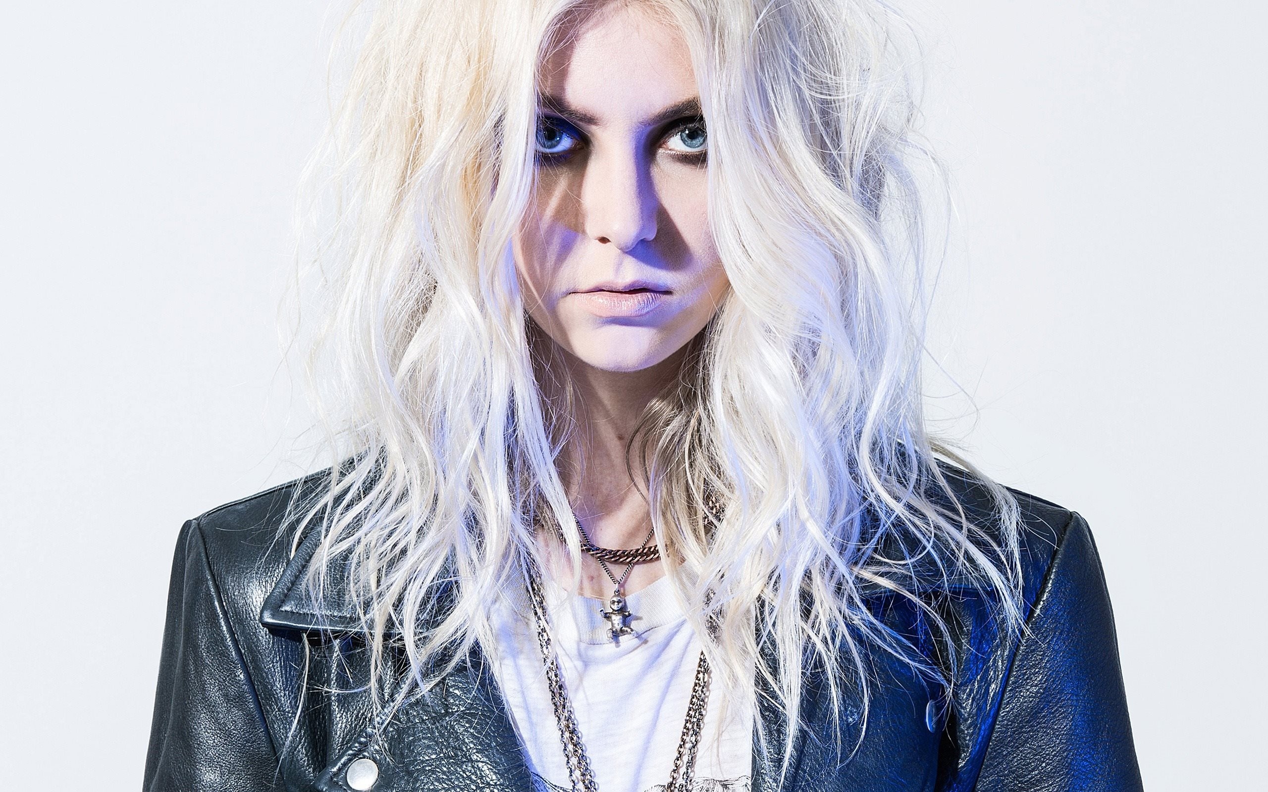 Taylor Momsen, Wallpaper with black leather jacket, 2560x1600 HD Desktop