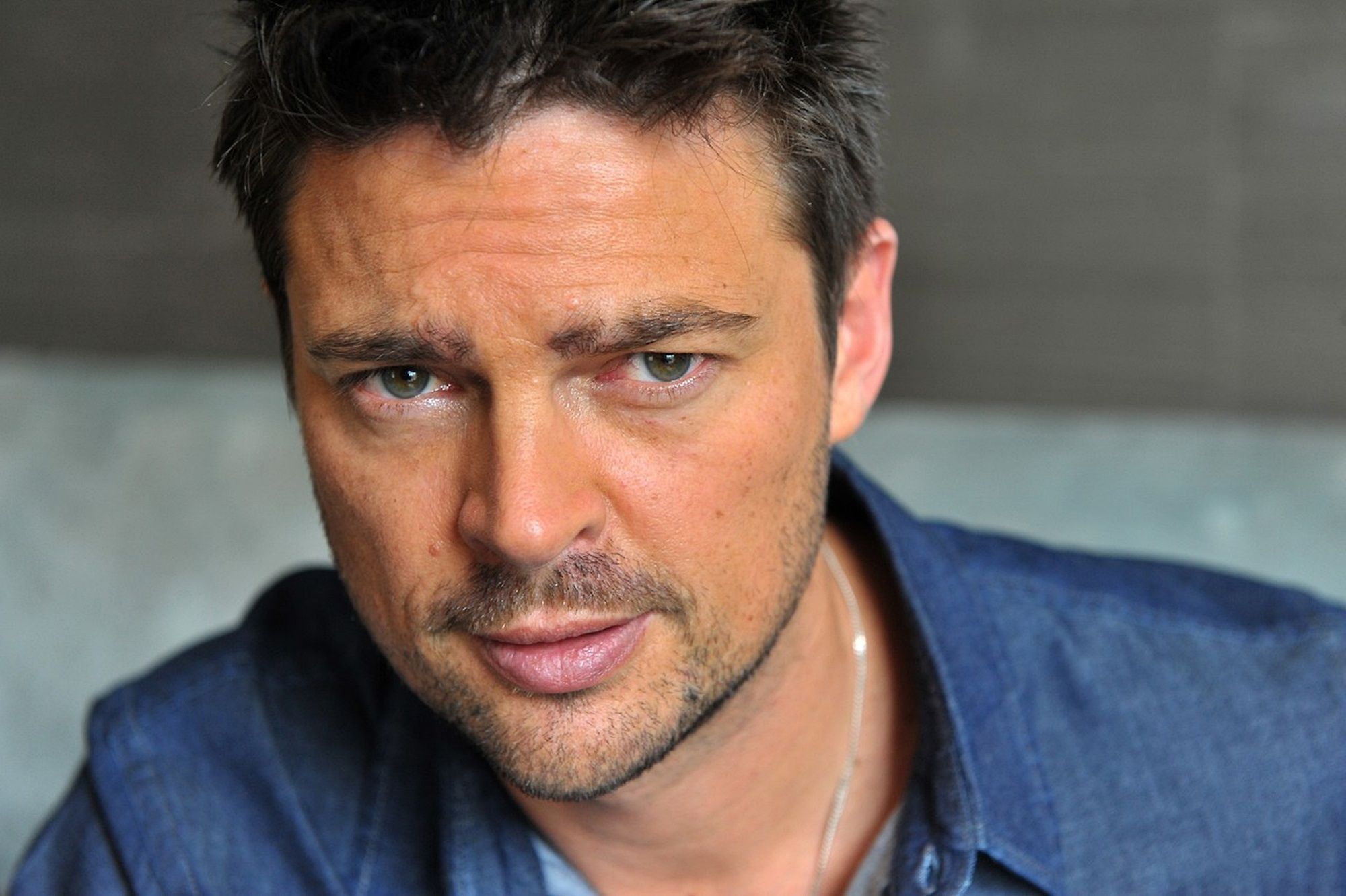 Karl Urban, Star Trek into Darkness, Photocall 2013, Fanpop, 2000x1340 HD Desktop