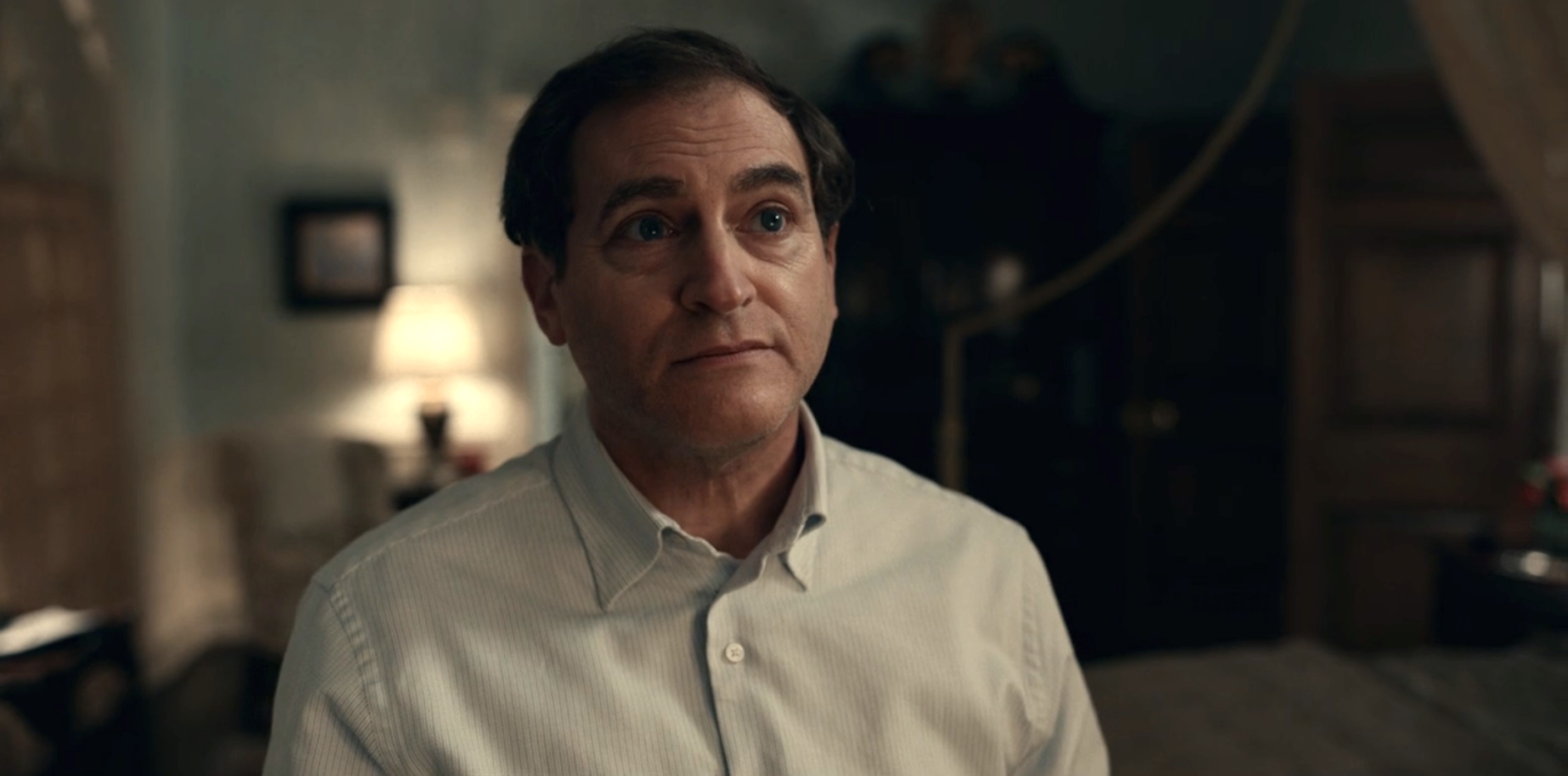 Michael Stuhlbarg, Dopesick cast, Richard Sackler, 2860x1420 Dual Screen Desktop