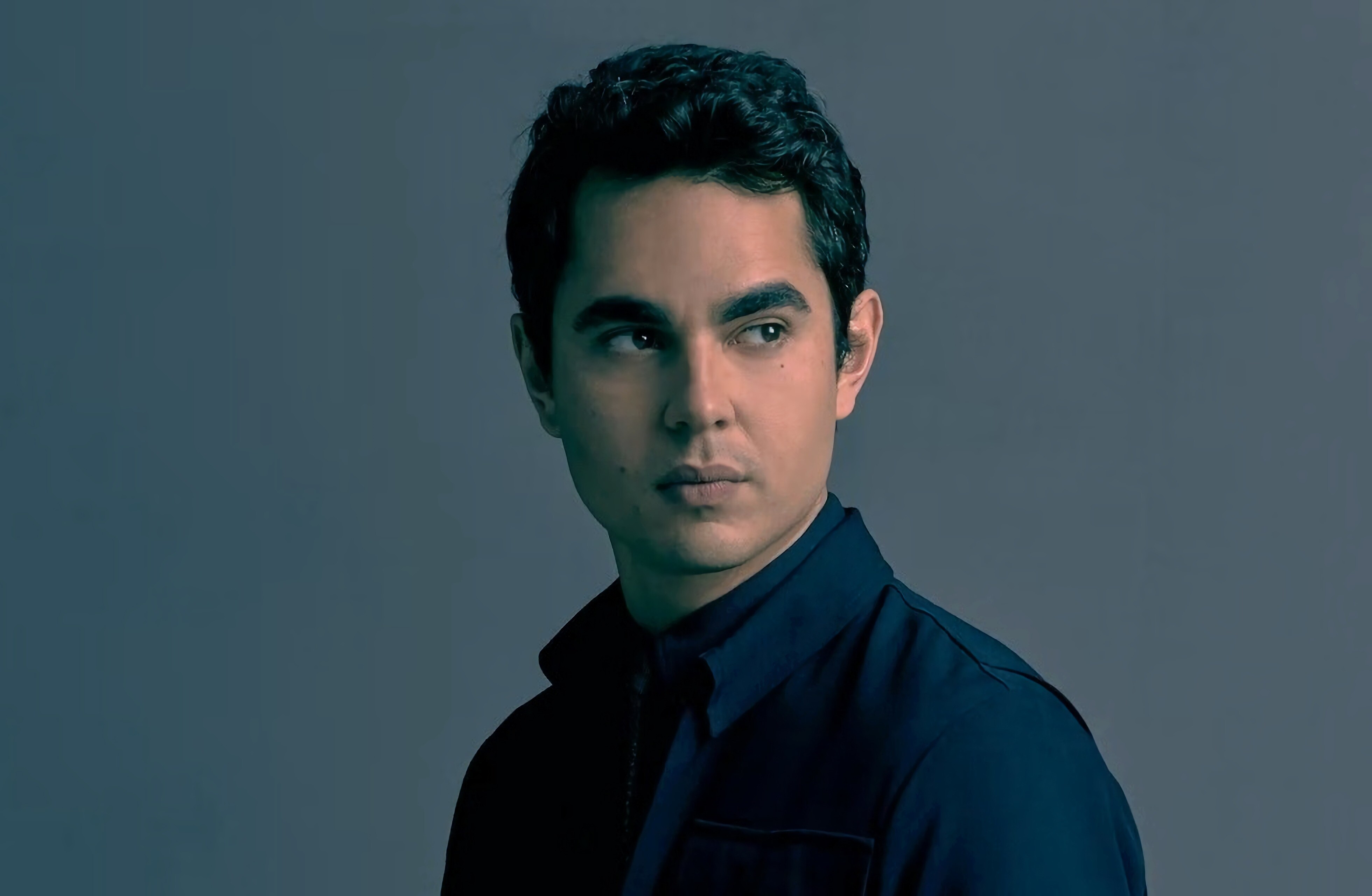Max Minghella, Standout performances, Captivating charisma, Unforgettable roles, 3920x2560 4K Desktop