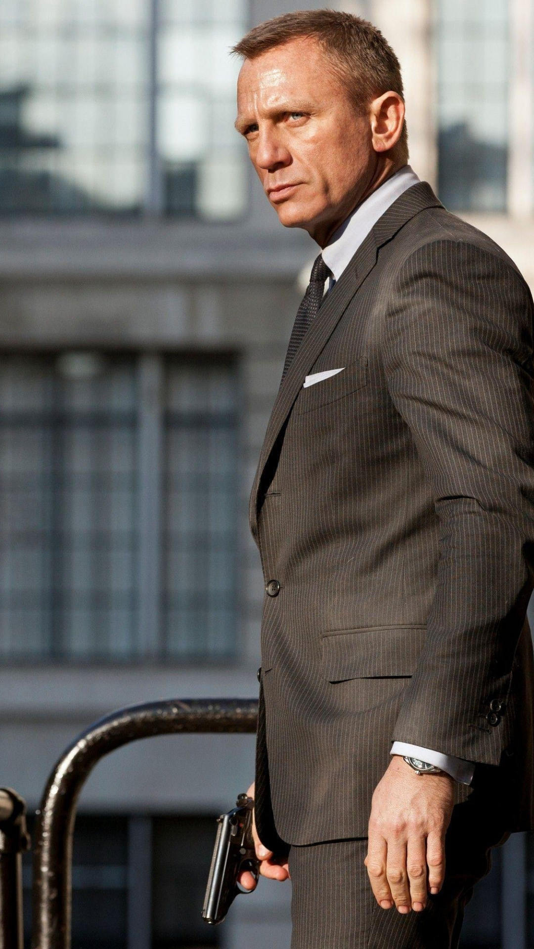 Daniel Craig Background, Wallpaper, 1080x1920 Full HD Phone