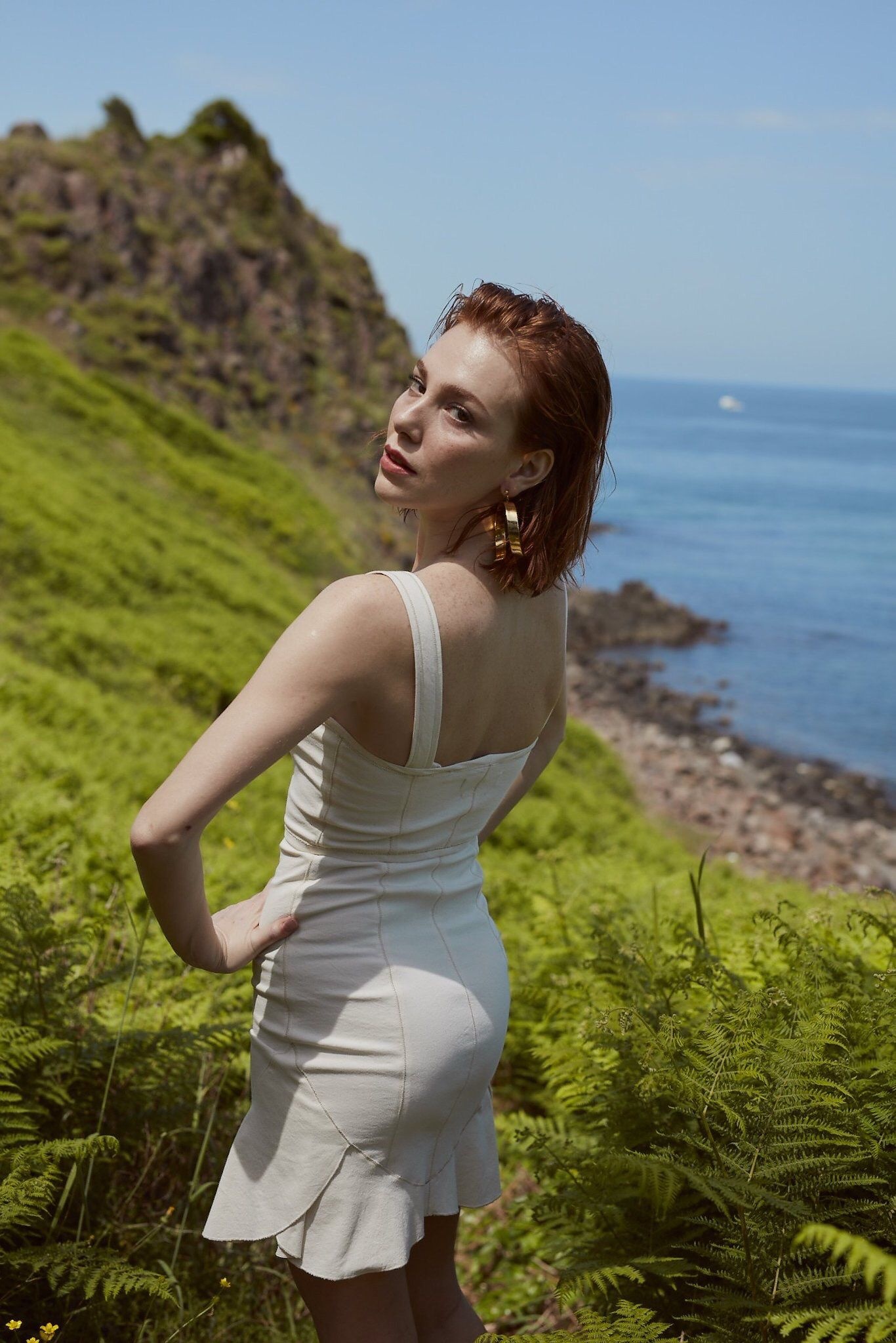 Elin Sangu, Image gallery, Artistic images, Beautiful photos, 1370x2050 HD Phone