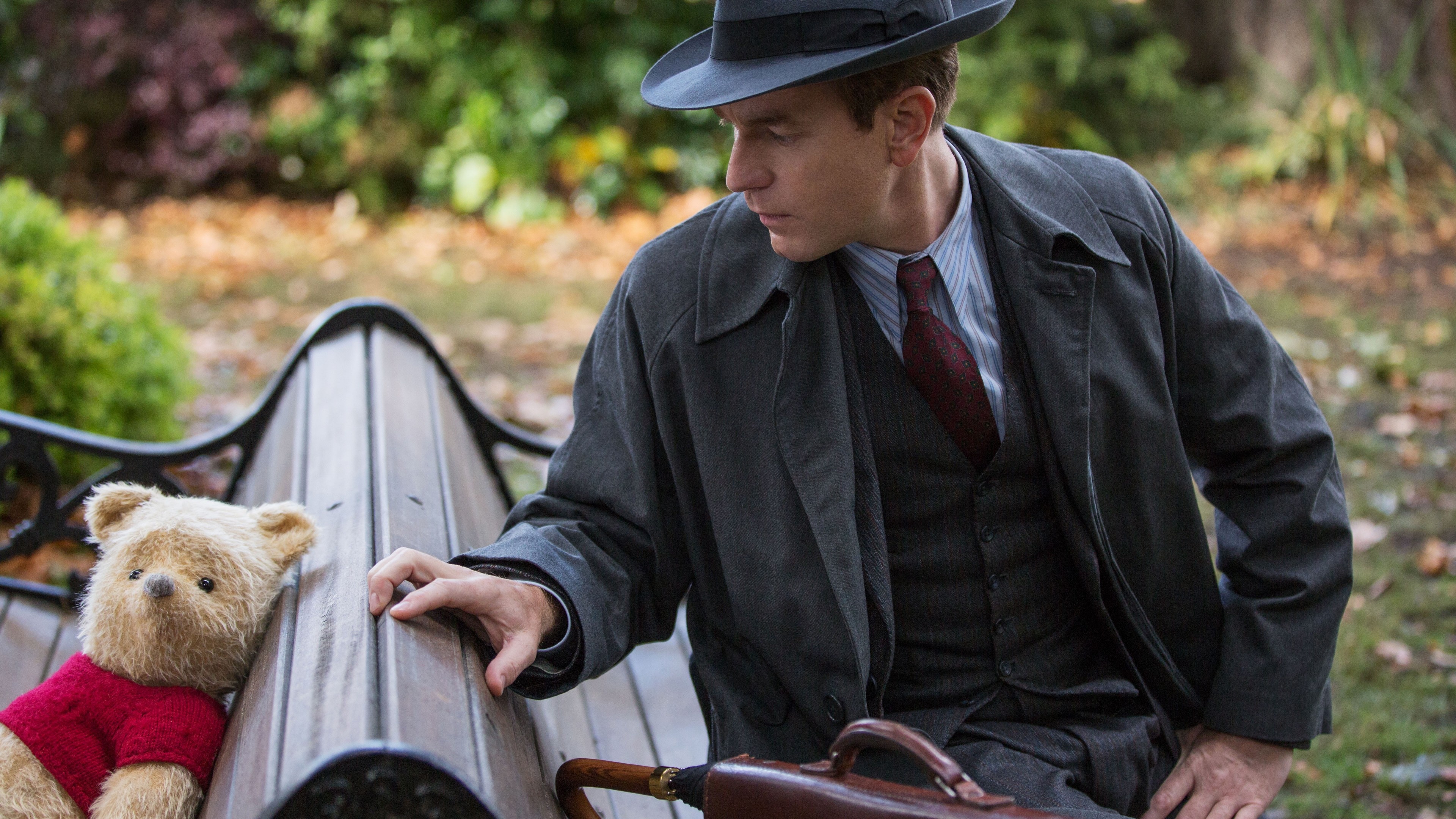 Ewan McGregor, Christopher Robin, Winnie the Pooh, Movies, 3840x2160 4K Desktop