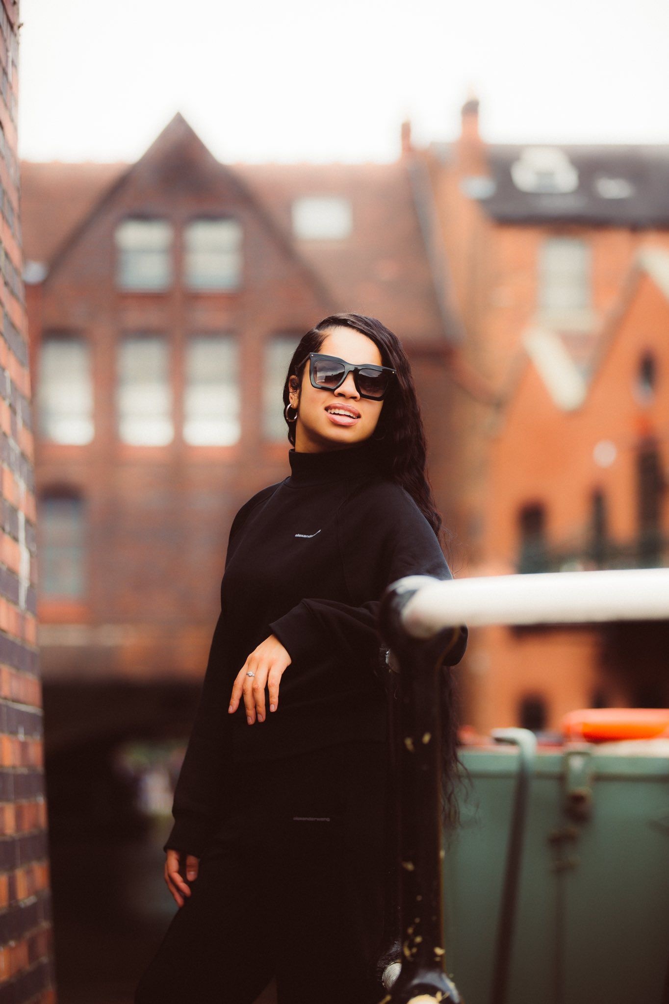 Ella Mai, Stop motion research, Black couple art, 1370x2050 HD Phone