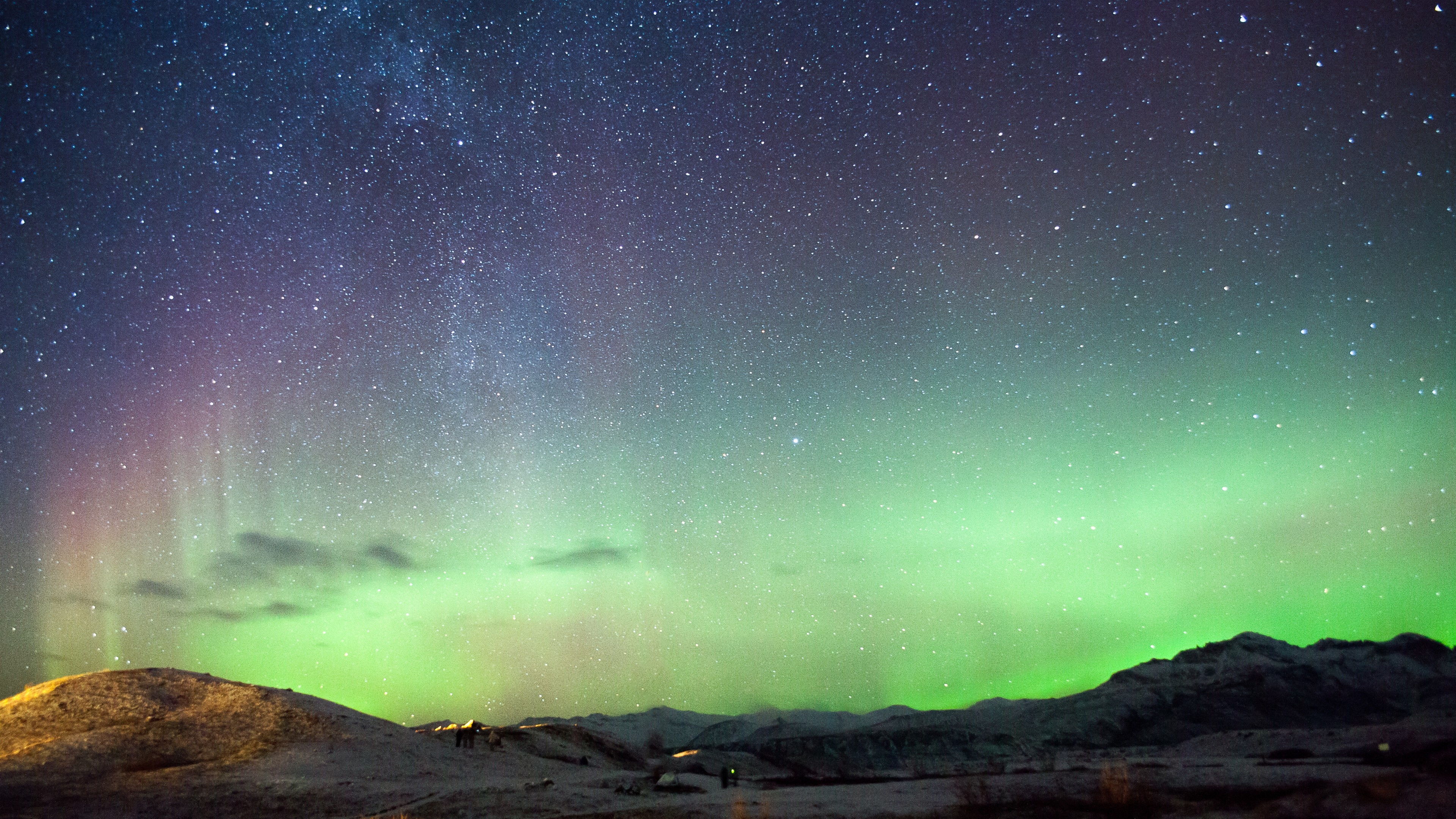 Aurora borealis, starry night sky, snowy tundra hills, 4K Desktop wallpaper