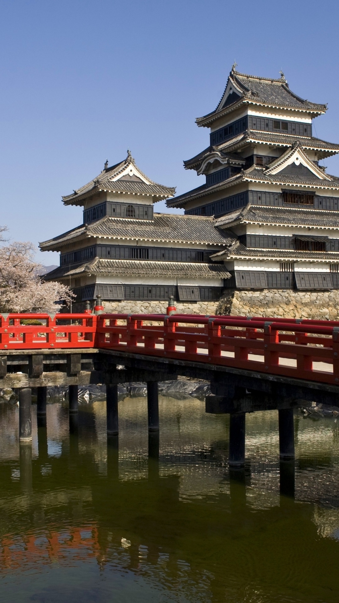 Matsumoto Castle, UHD wallpaper, Ultra HD, Architectural masterpiece, 1080x1920 Full HD Phone