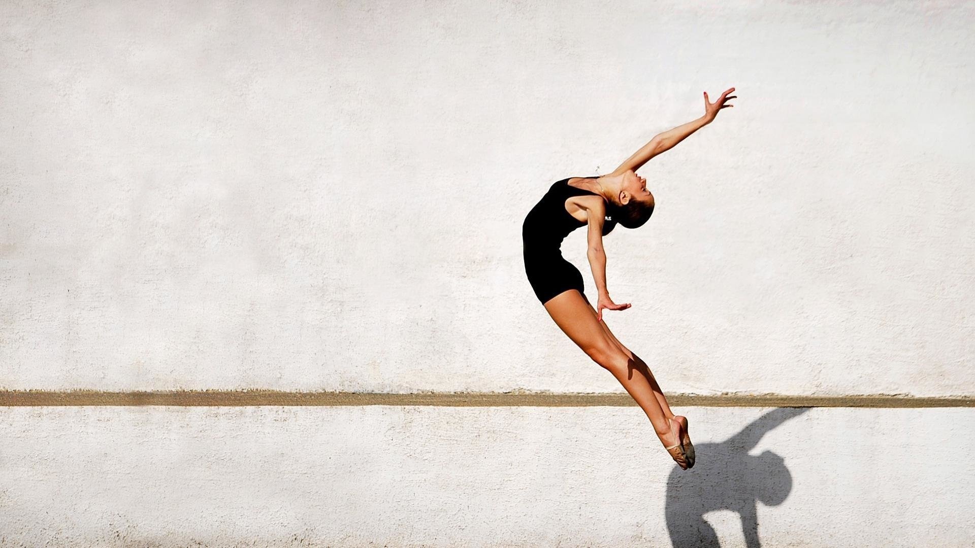 Trampoline gymnastics, Dynamic sport, Acrobatic movements, Stunning backgrounds, 1920x1080 Full HD Desktop