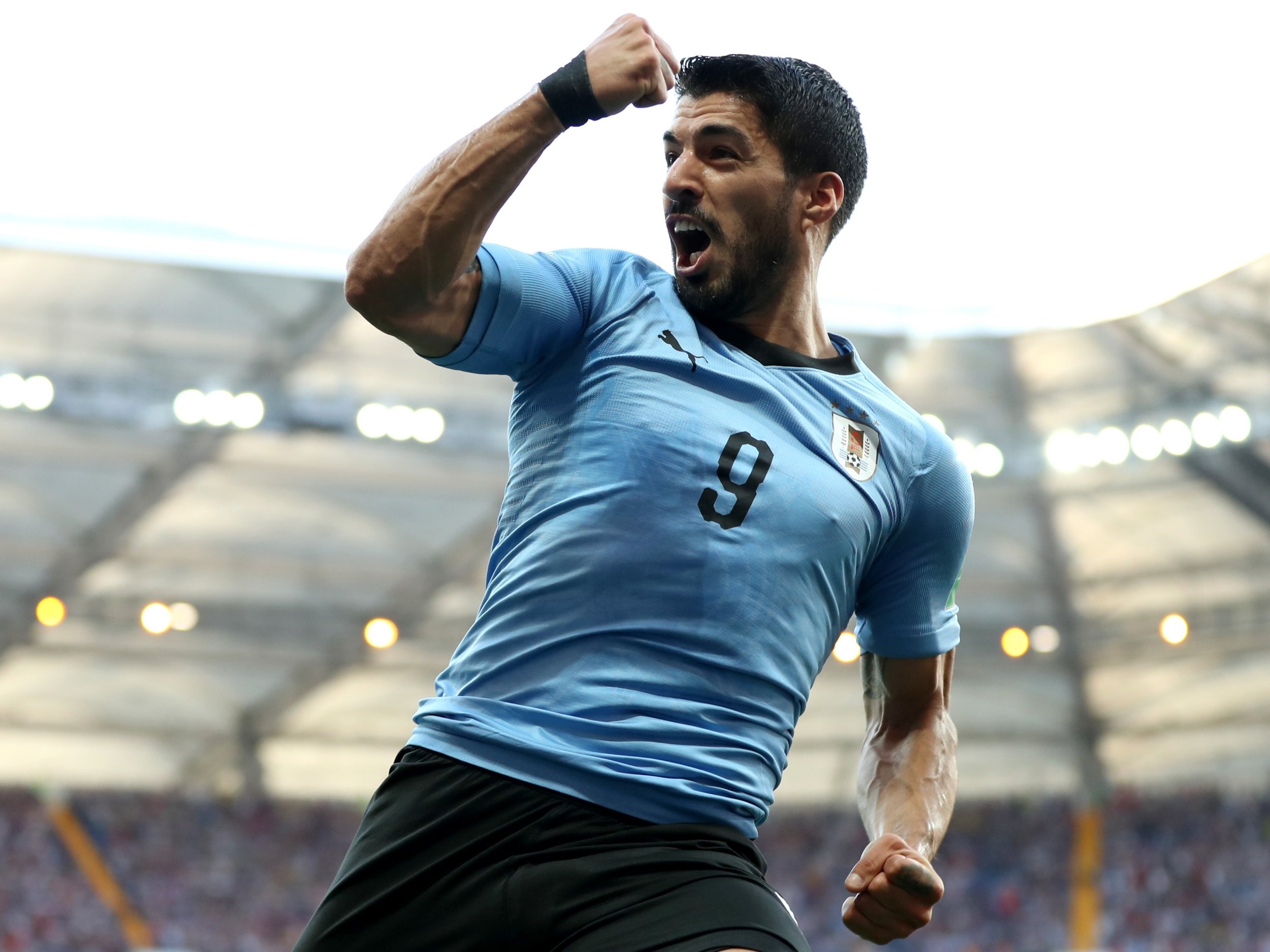 Luis Suarez, HD wallpapers, Striker extraordinaire, Football inspiration, 2500x1880 HD Desktop