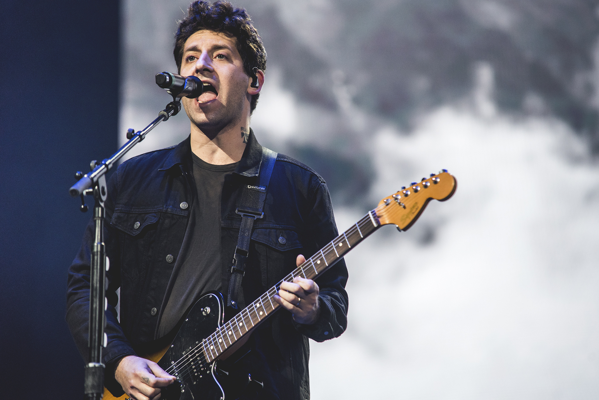 The O2 London, Joe Trohman Wallpaper, 2000x1340 HD Desktop