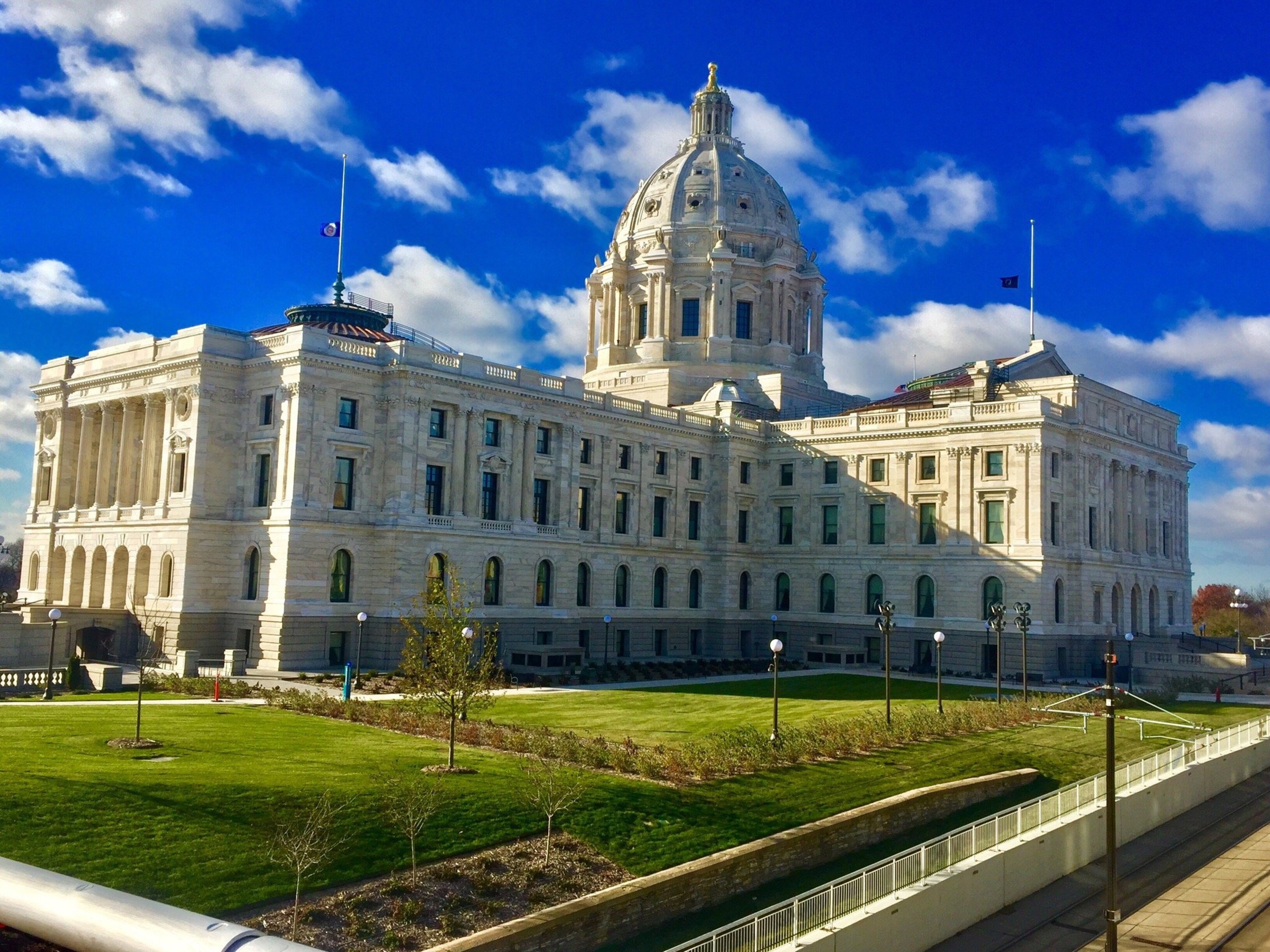 Saint Paul, Affordable flights, Travel deals, Tripadvisor, 2560x1920 HD Desktop