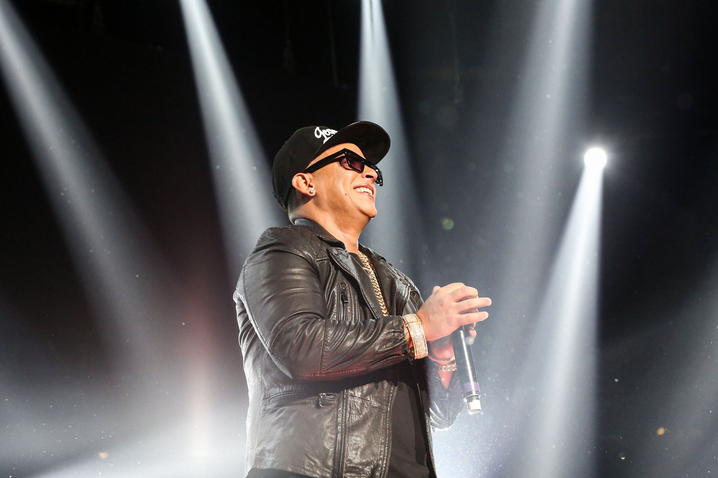 Daddy Yankee retirement, Final album, Music career, Farewell to reggaeton, 2500x1670 HD Desktop