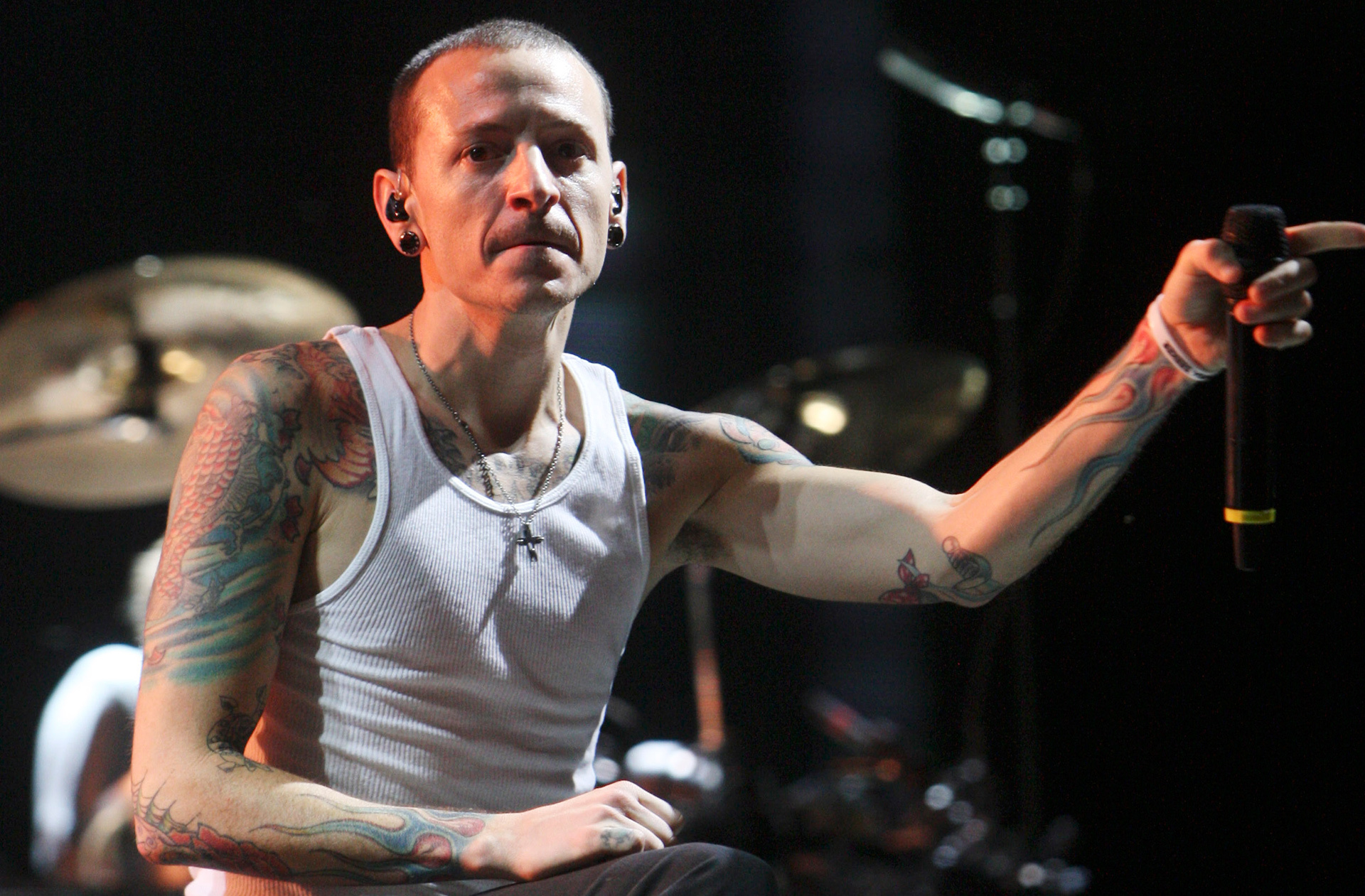 Chester Bennington (Celebs), Linkin Park frontman, Dies in LA, 41, 1920x1270 HD Desktop