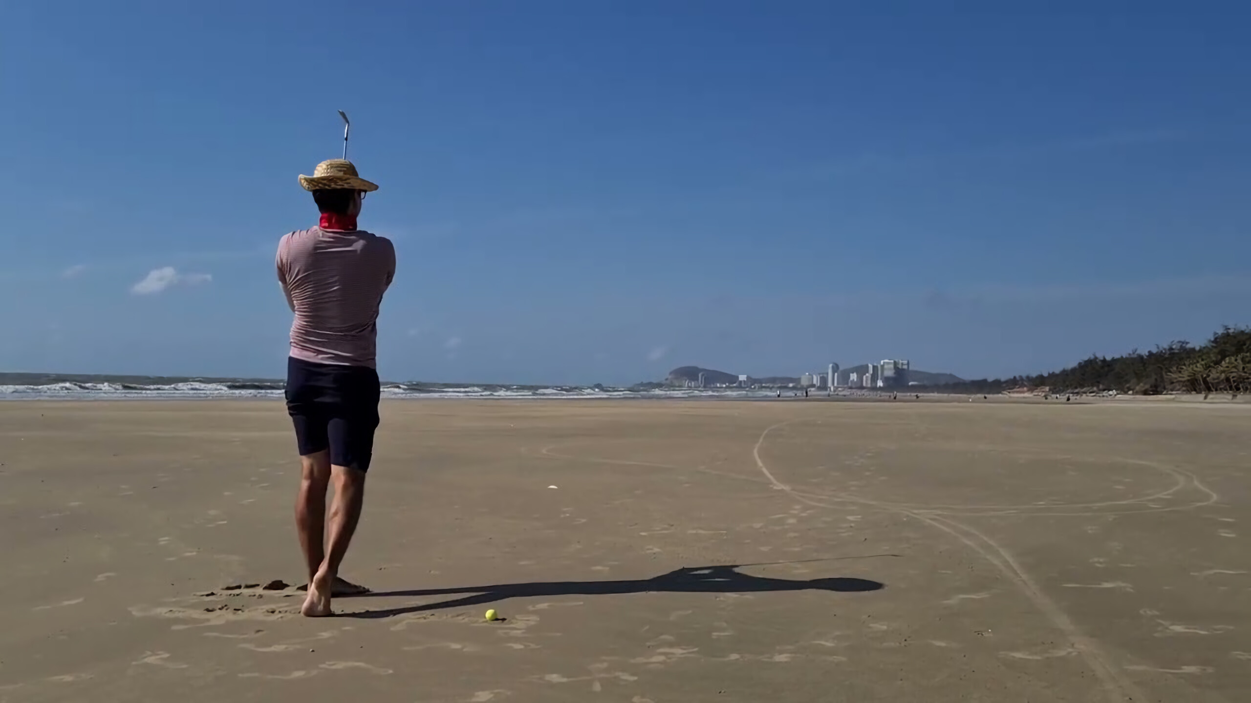 Beach Golf, Idyllic coastline, Teeing off by the water, Spectacular views, 2560x1440 HD Desktop