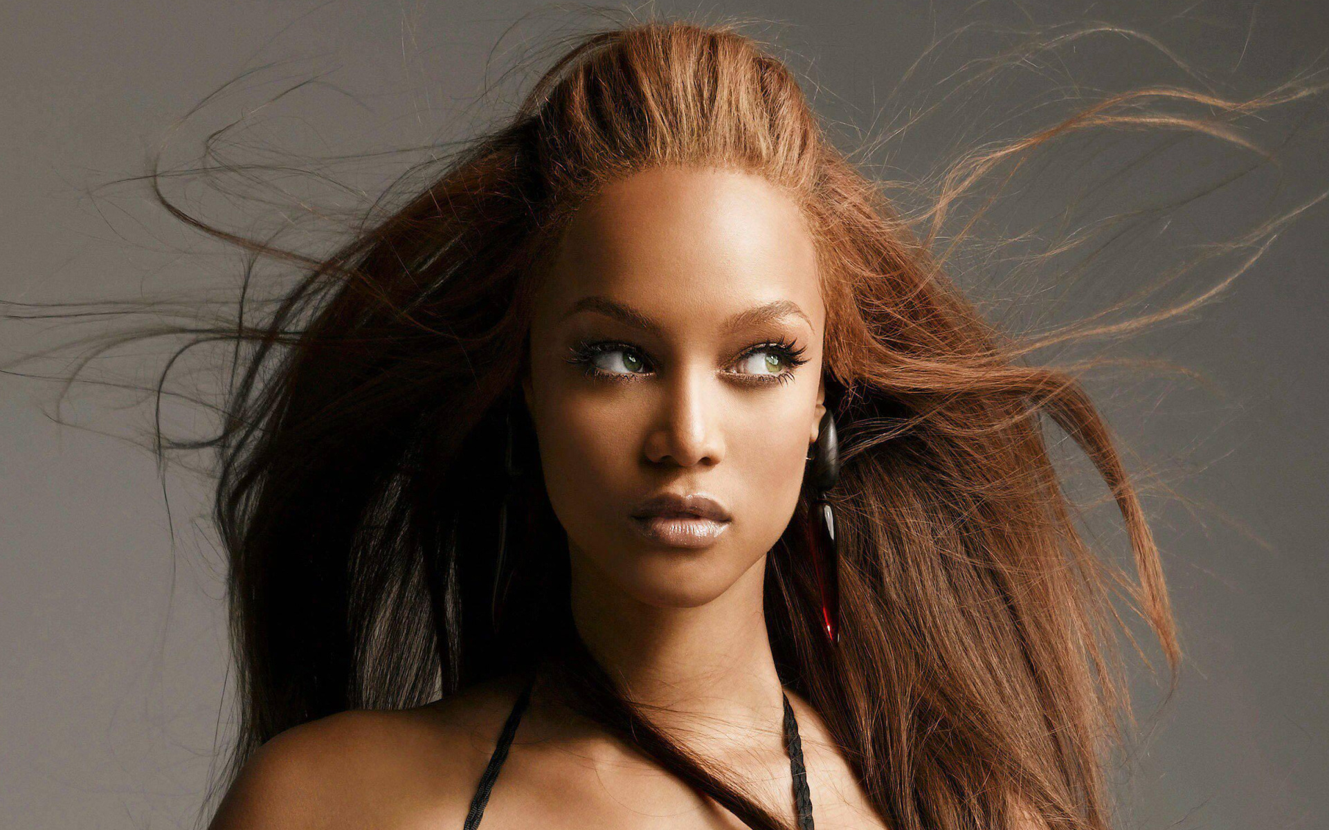 Tyra Banks, Celebrities in focus, Hot wallpapers, Latest updates, 1920x1200 HD Desktop