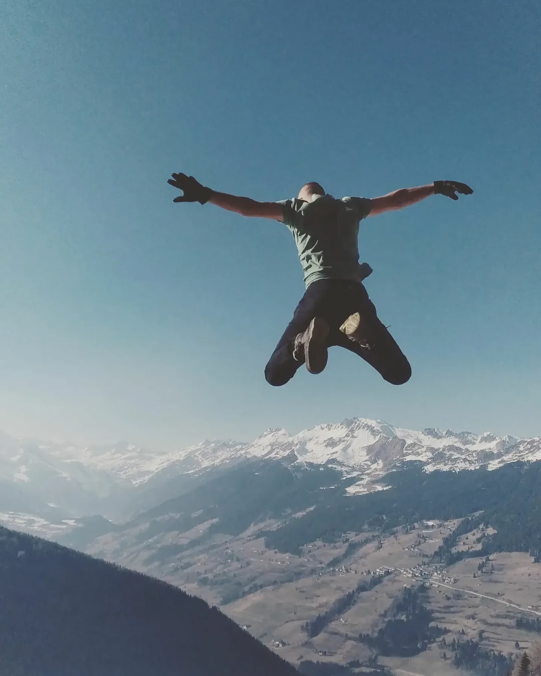 Banzai Skydiving, Brave souls, Intense aerial stunts, Gravity-defying maneuvers, 2160x2700 HD Phone