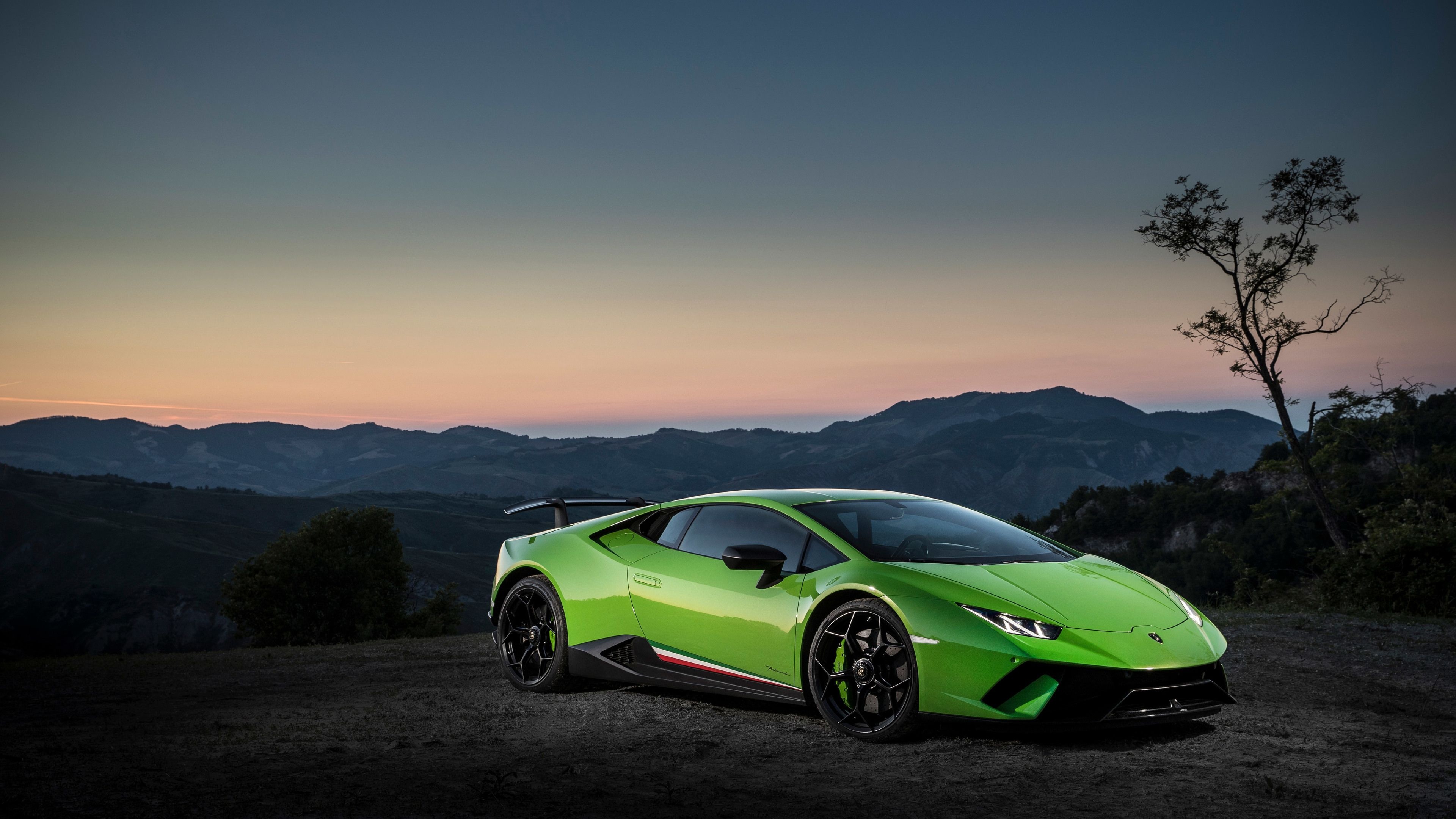 Performante, Lamborghini Huracan Wallpaper, 3840x2160 4K Desktop