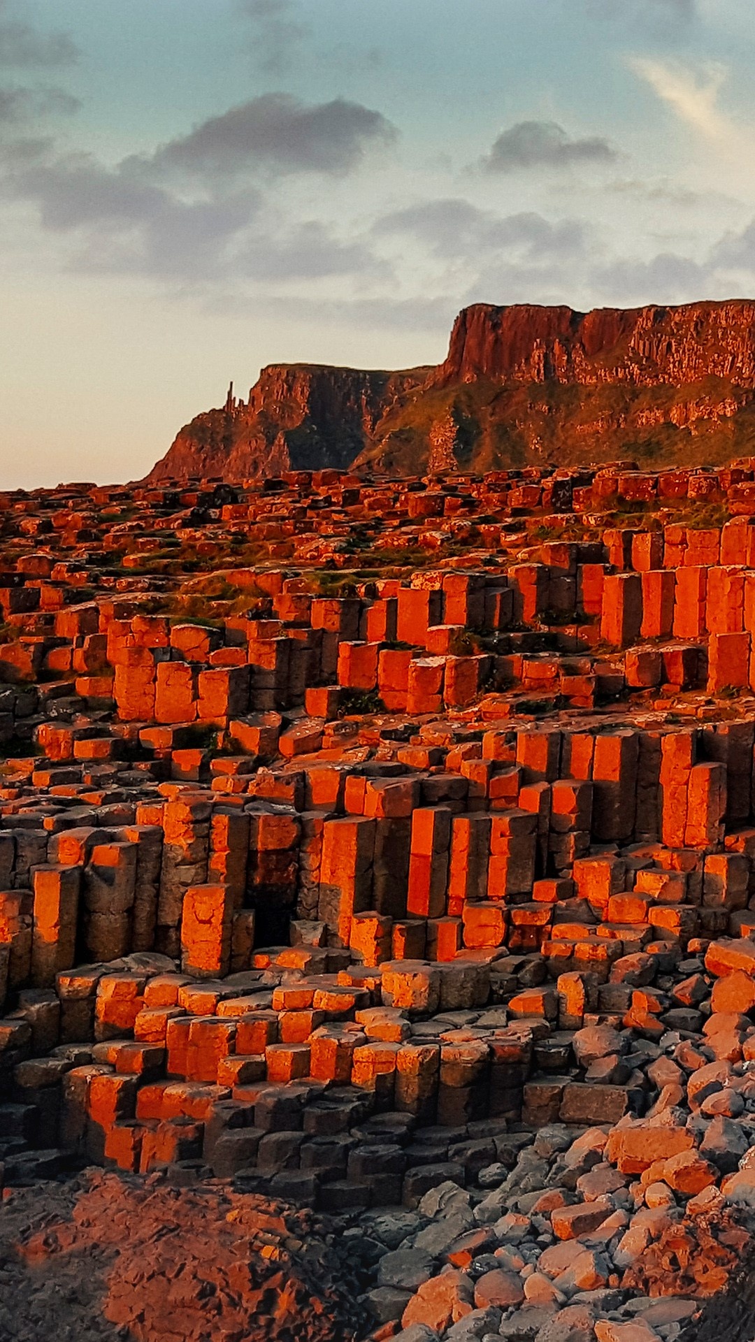 Northern Ireland, Basalt columns, Giants Causeway, 1080x1920 Full HD Phone