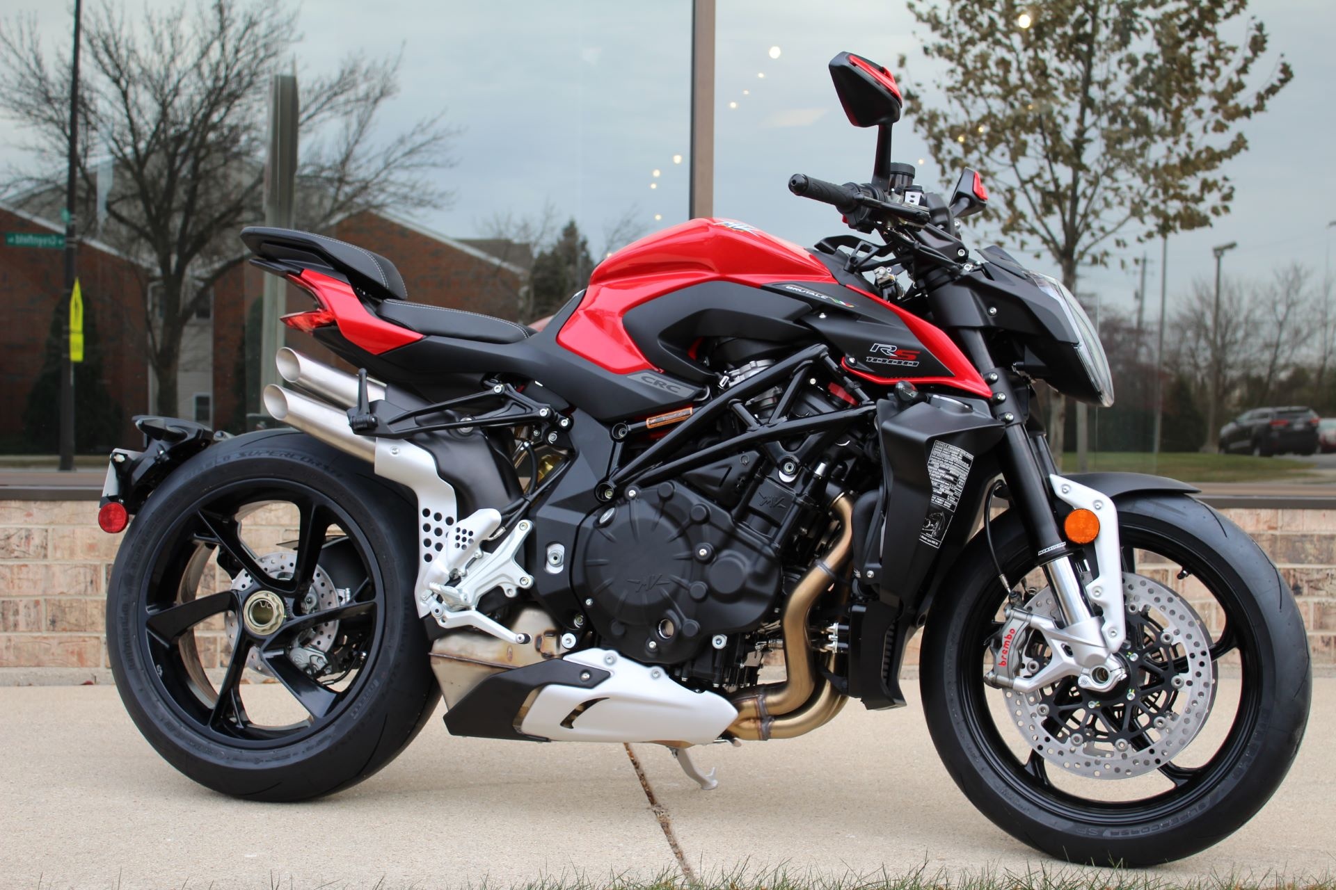 MV Agusta Brutale Rosso, New 2022 model, High-performance motorcycle, Near Milwaukee, 1920x1280 HD Desktop