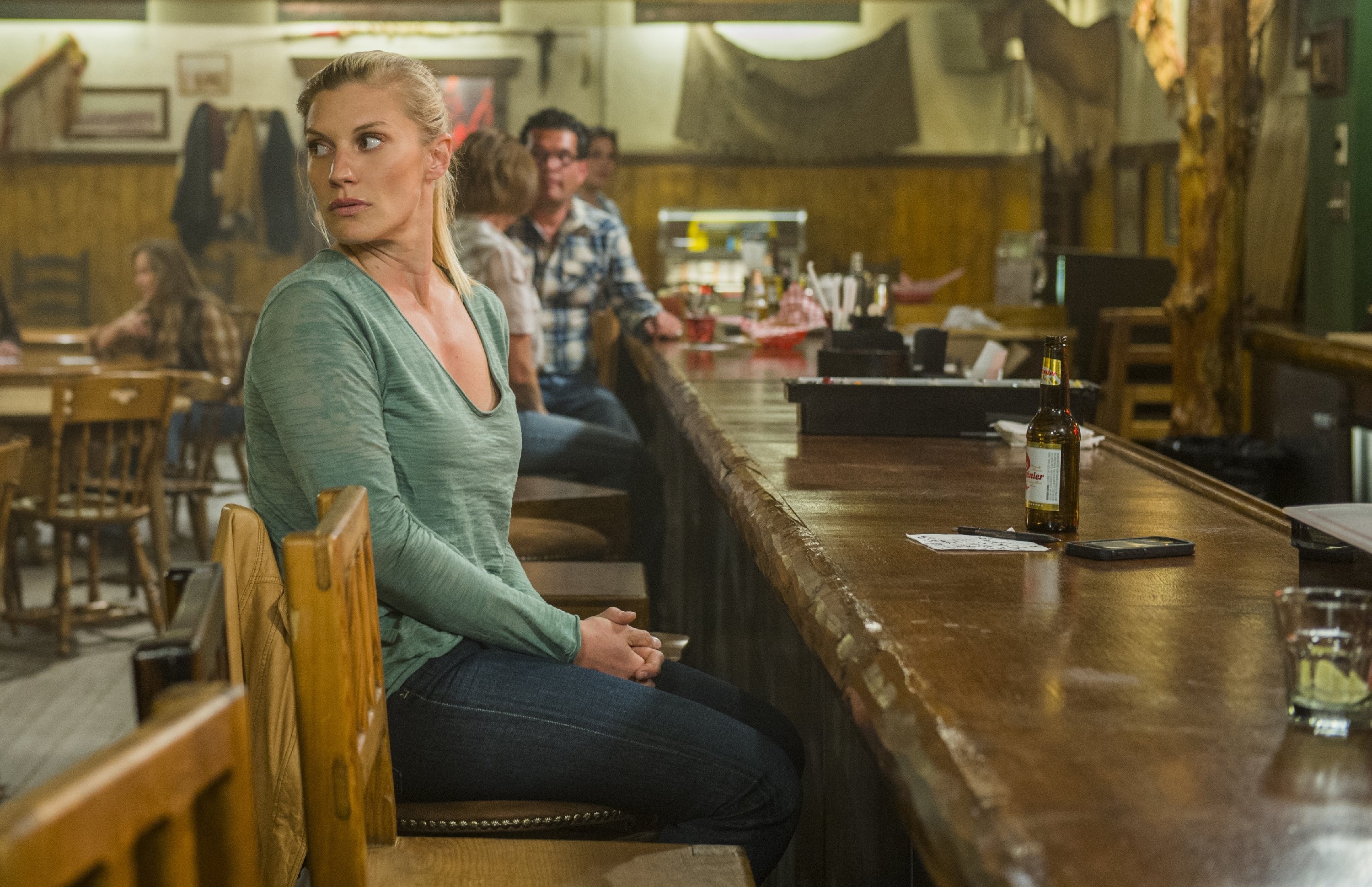 Longmire TV Show, Katee in Longmire, 3000x1940 HD Desktop