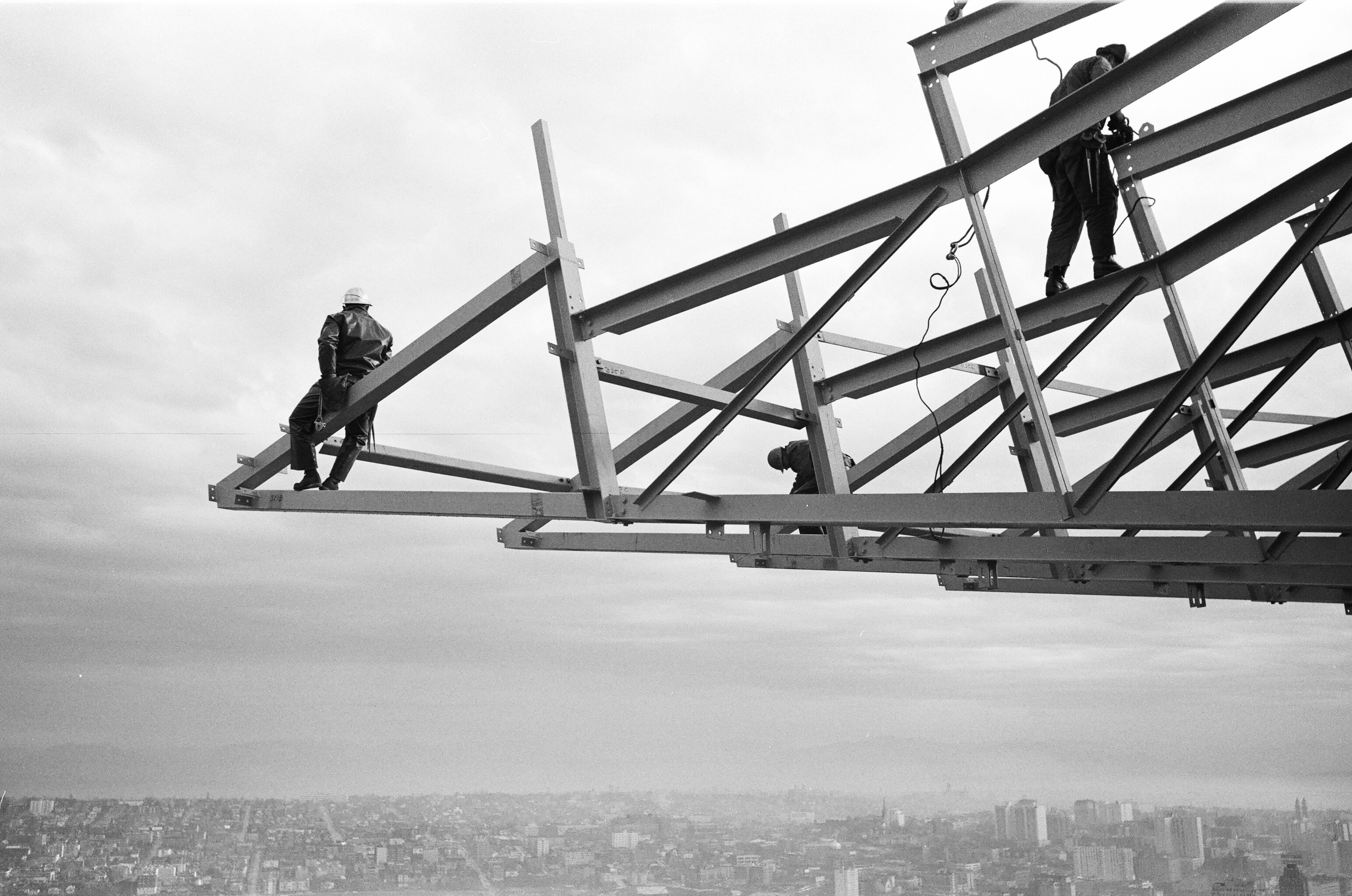 Space Needle construction photos, 3090x2050 HD Desktop