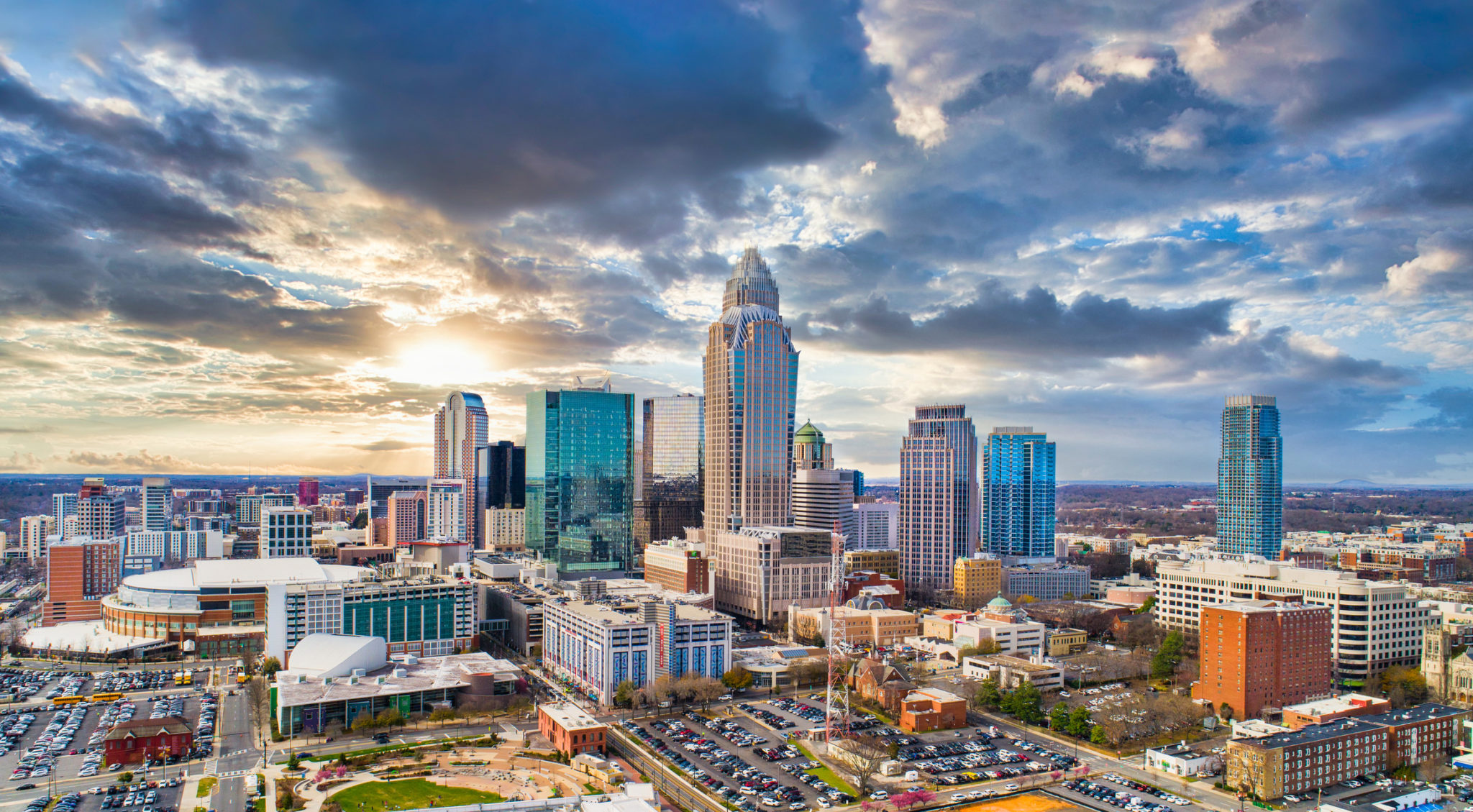 Charlotte skyline, Temporary housing, Furnished apartments, 2050x1130 HD Desktop