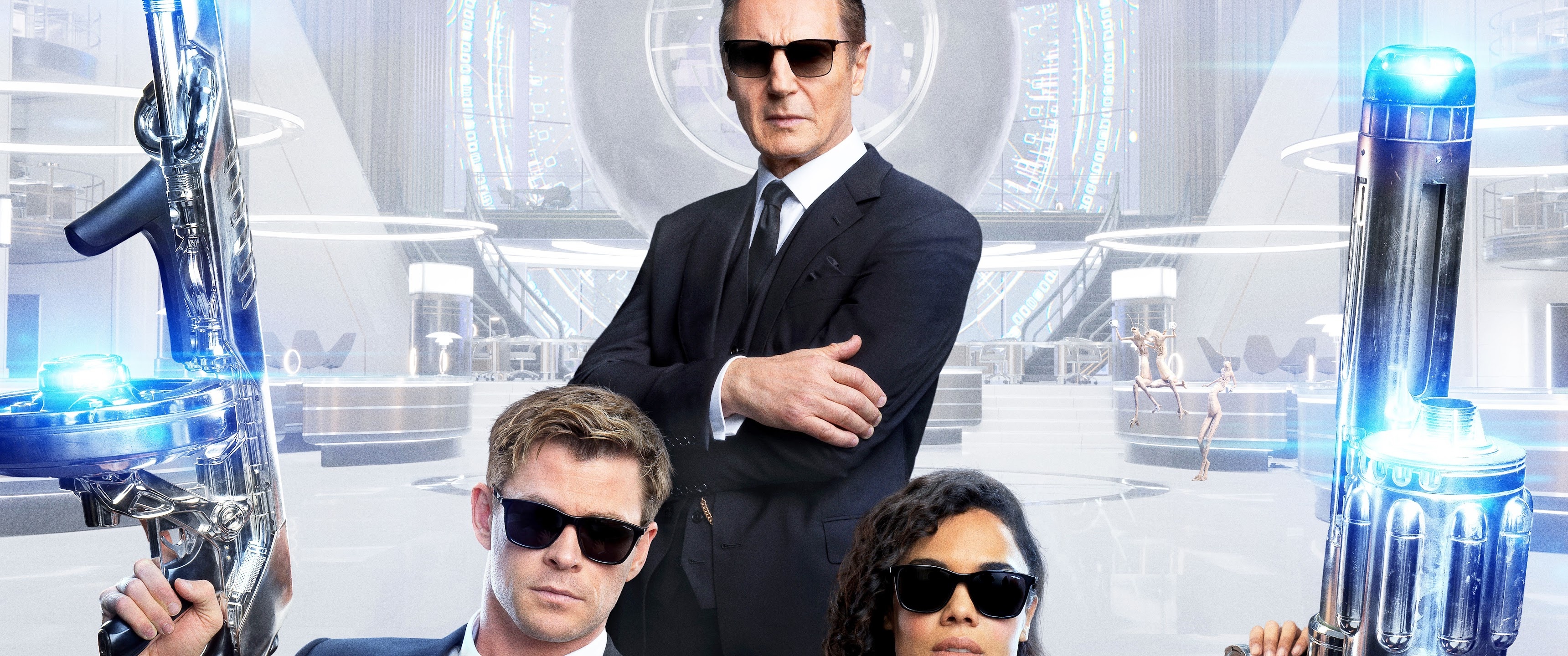 Liam Neeson, Men in Black, International, Chris Hemsworth, 3440x1440 Dual Screen Desktop