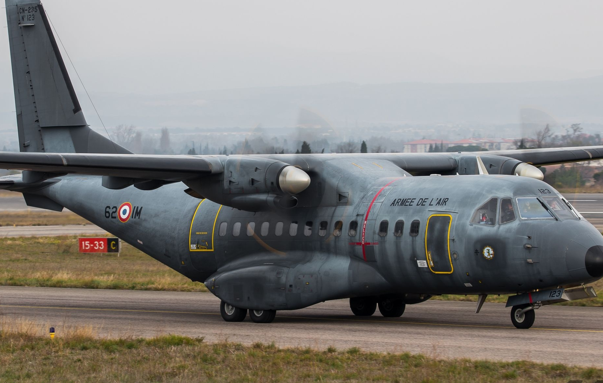 CASA CN-235, French Air Force, 2050x1310 HD Desktop