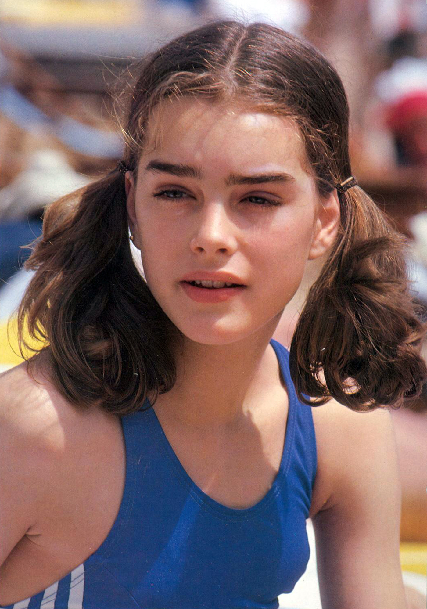 Brooke Shields, Stunning beauty, Fanpop photo, Celebrity admiration, 1400x2000 HD Phone