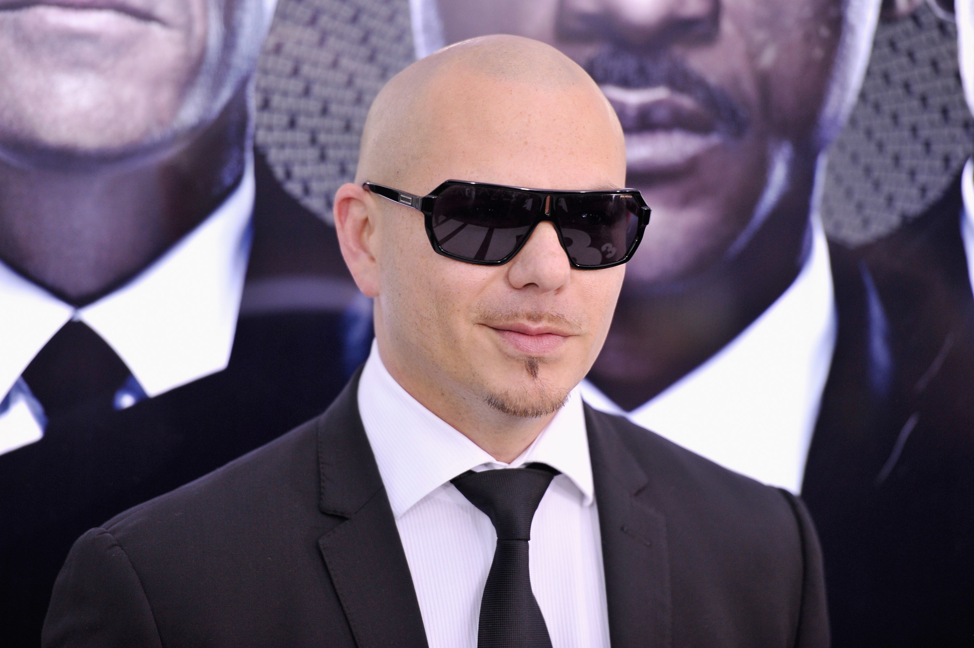 Pitbull, Energetic rapper, Musical sensation, Crowd favorite, 2000x1340 HD Desktop