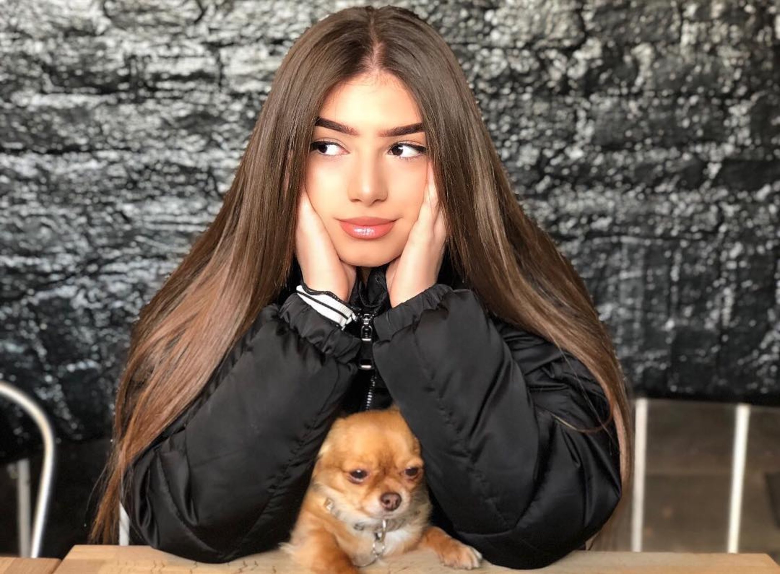 Mimi Keene, Curiosidades, Ruby de Sex education, 2500x1840 HD Desktop