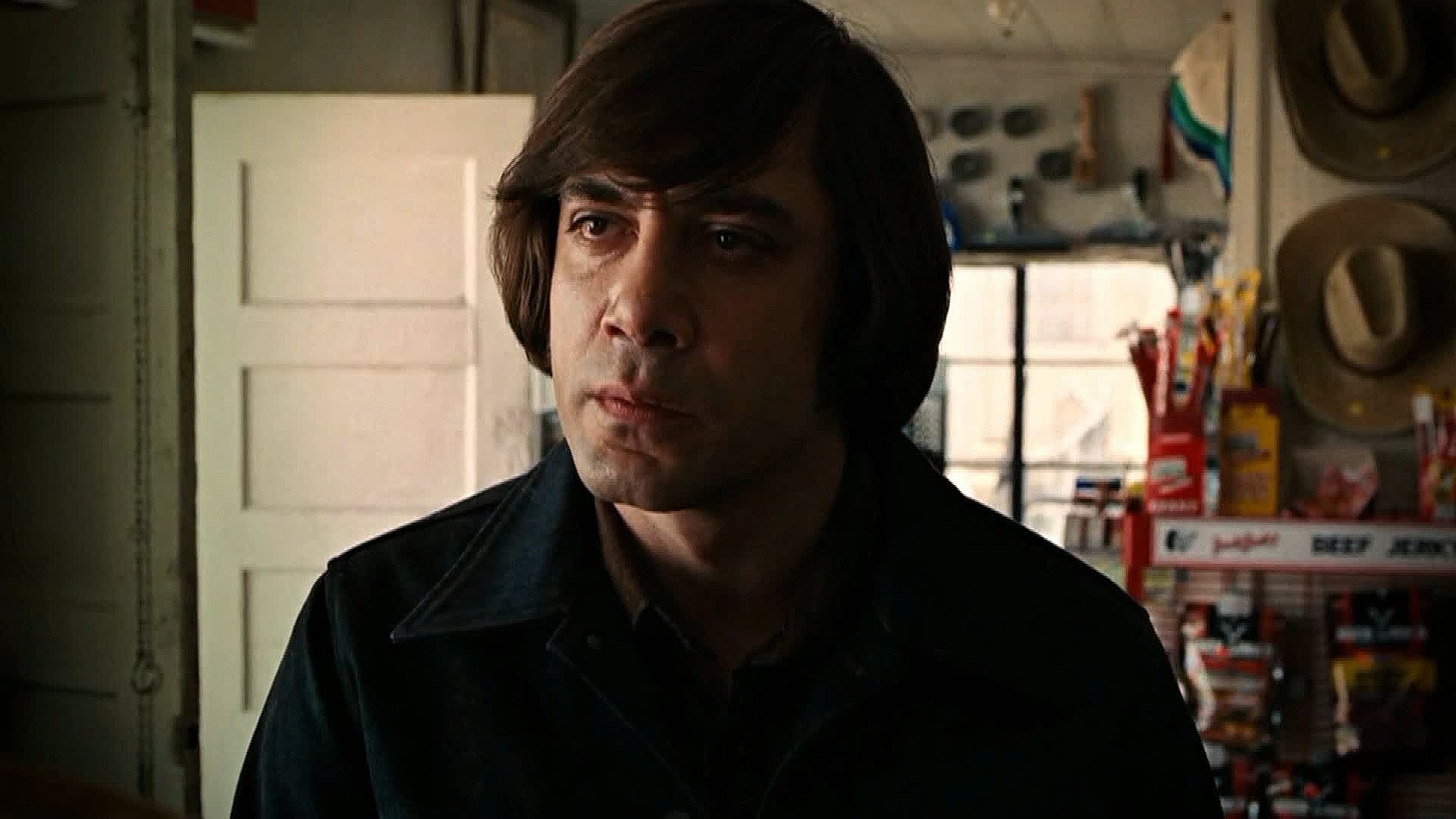 Anton Chigurh, Javier Bardem Wallpaper, 2880x1620 HD Desktop