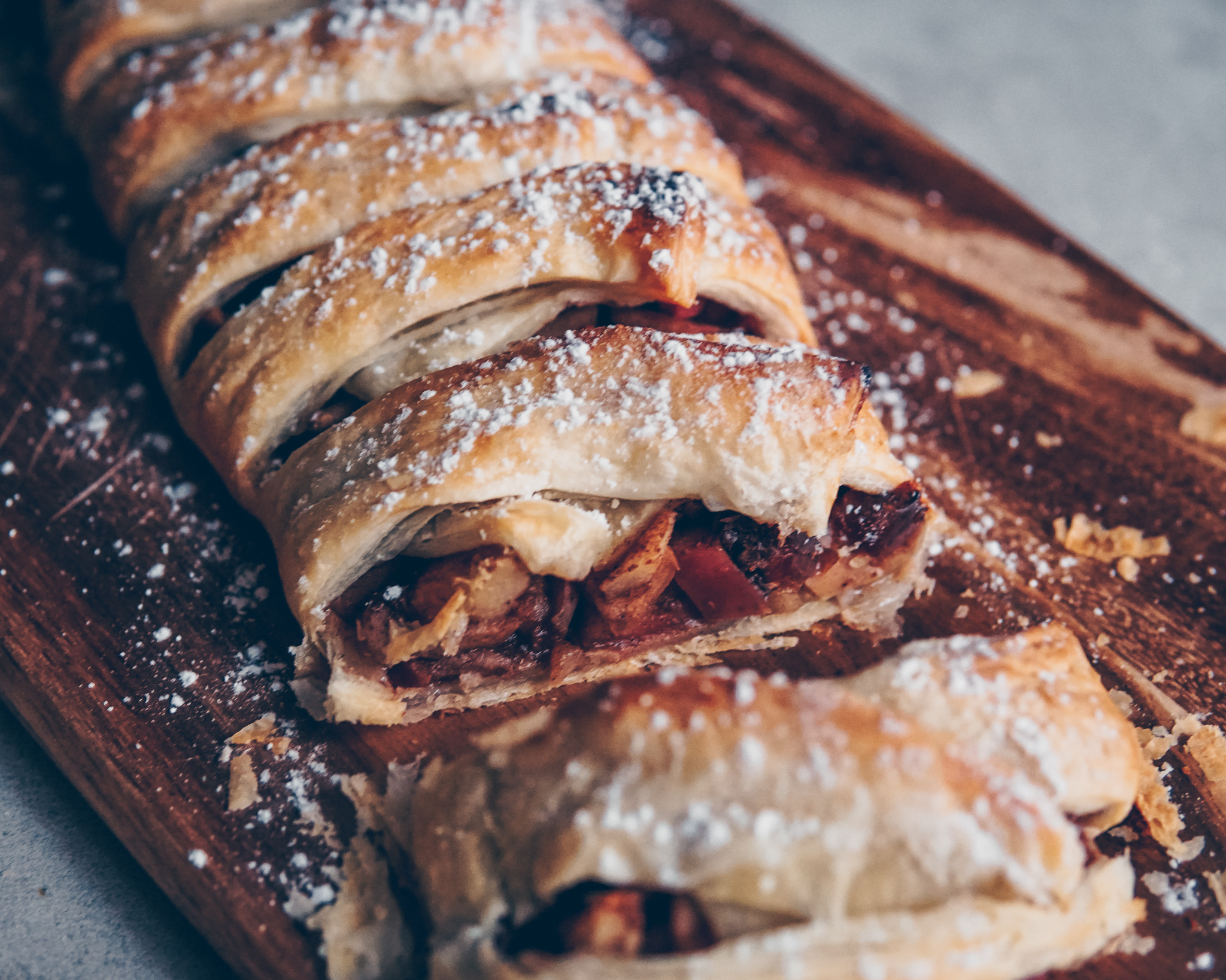 Strudel Food, Apple Strudel, 3 Ingredients, Annelina Waller, 2050x1640 HD Desktop