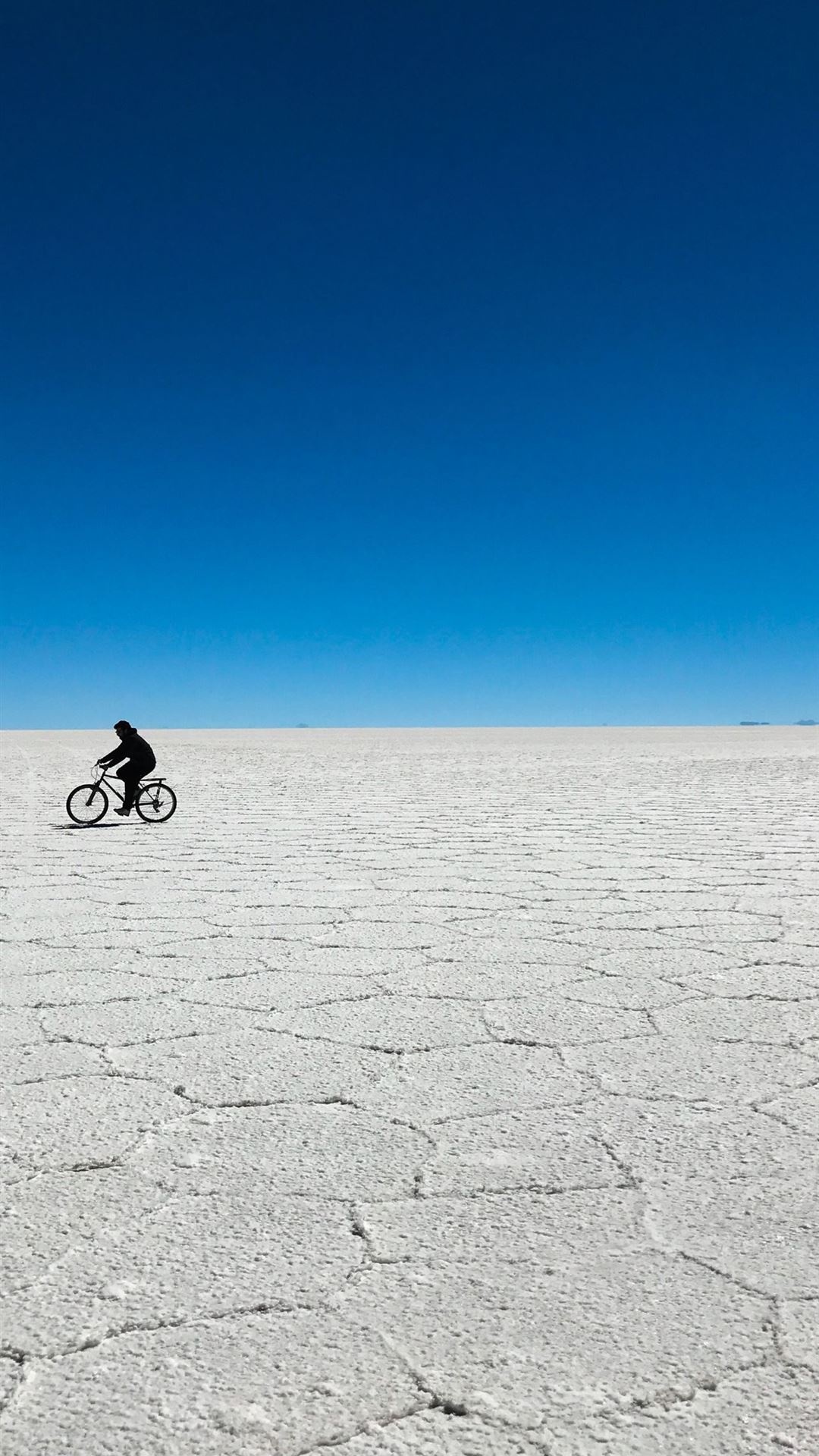 Salar De Uyuni, Bolivia, Travels, iPhone wallpapers, 1080x1920 Full HD Phone