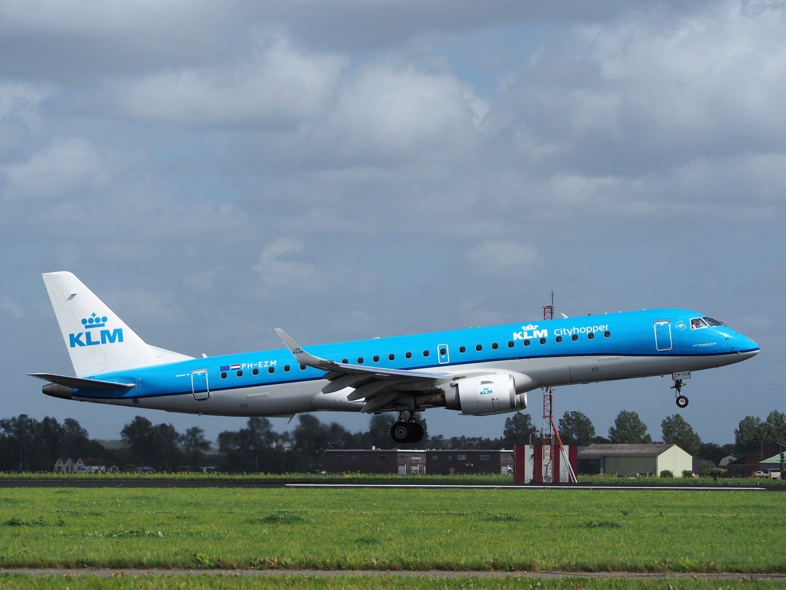 Embraer 190 - Price, Specs, Photo Gallery, History - Aero Corner 2560x1920