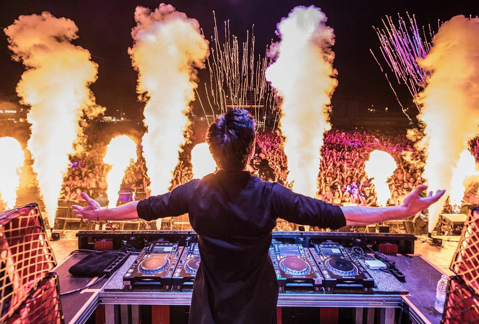 Groovy Music Festival, KSHMR Wallpaper, 2000x1360 HD Desktop