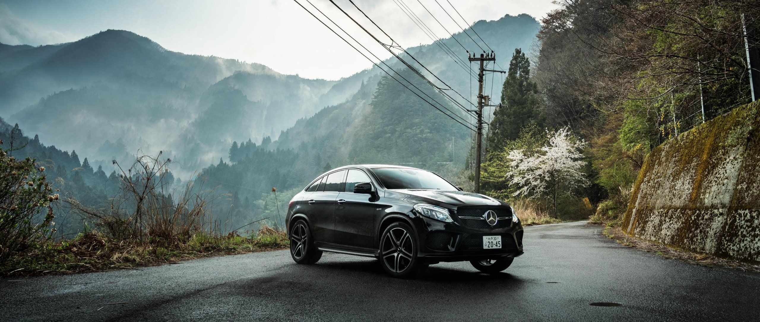 Mercedes-Benz GLE, Stylish luxury, Top-quality backgrounds, Gleaming brilliance, 2560x1090 Dual Screen Desktop