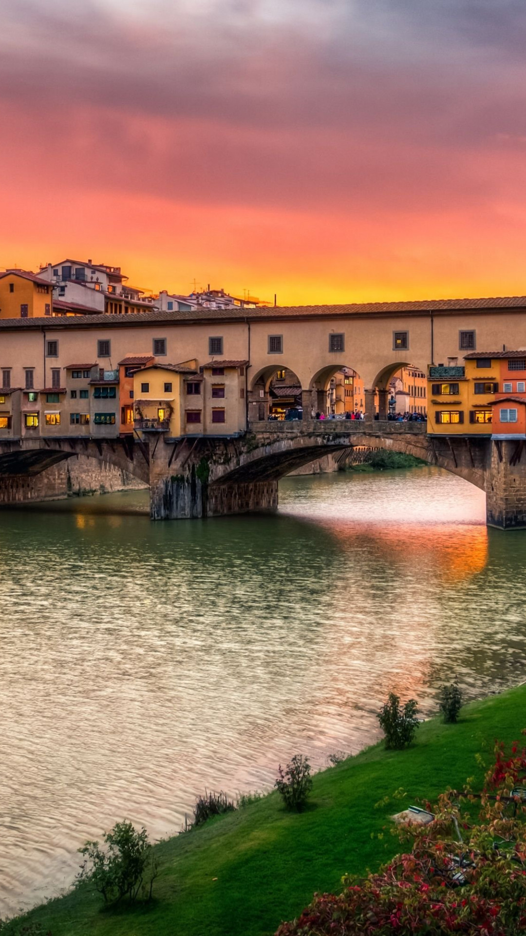 Ponte Vecchio, Florence Duomo, Architectural marvel, Iconic skyline, 1080x1920 Full HD Phone