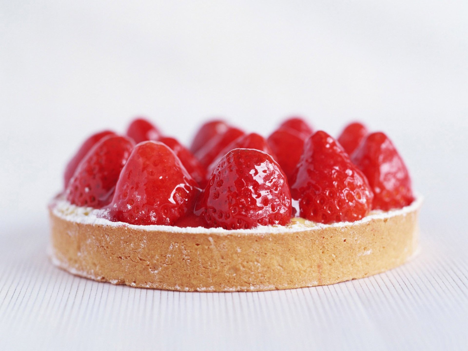 Strawberry tart, HD wallpaper background image, Summery delight, Fresh and vibrant, 1920x1440 HD Desktop