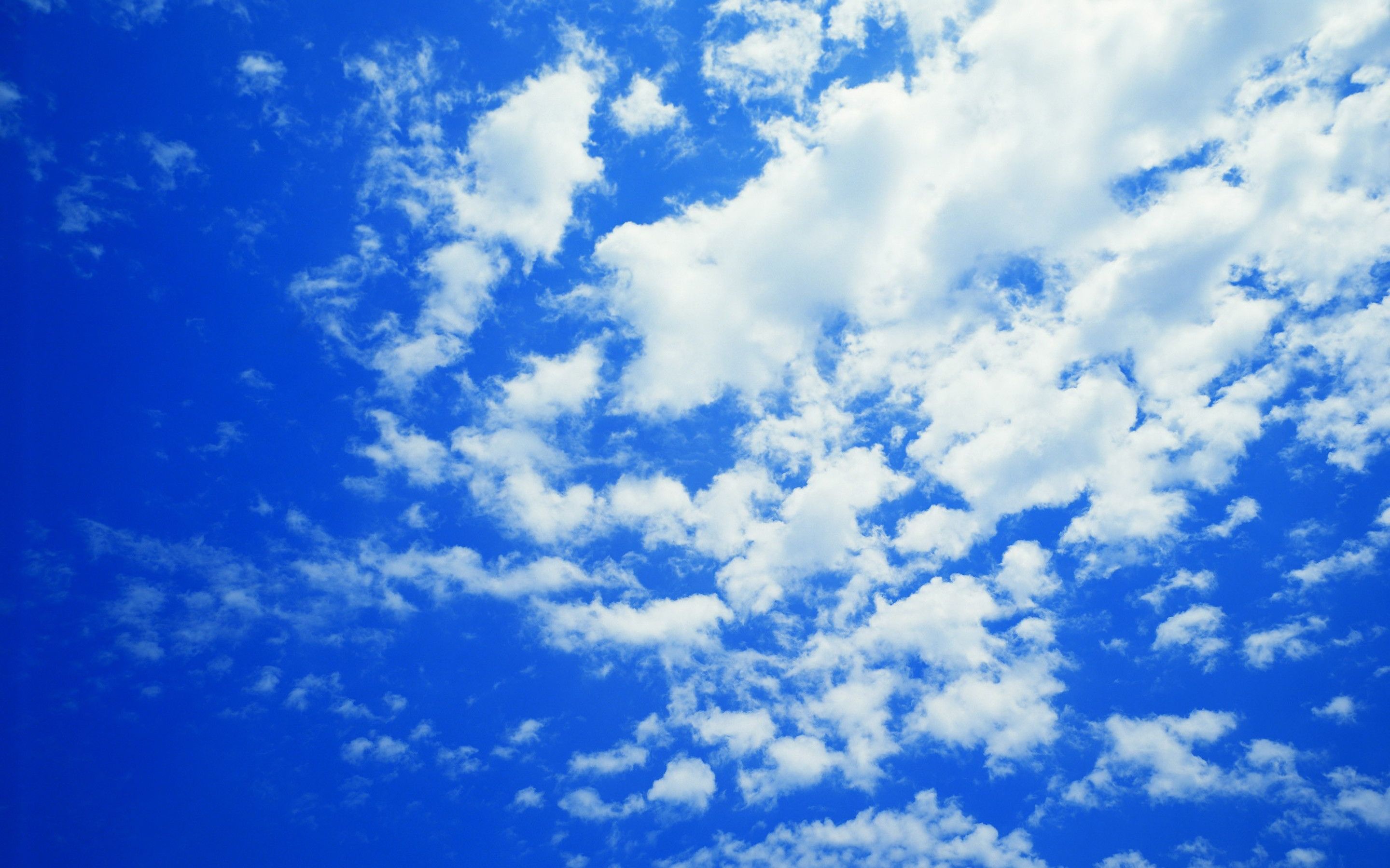 scattered white cumulus clouds, vibrant azure blue sky, daytime cloudscape, HD Desktop wallpaper